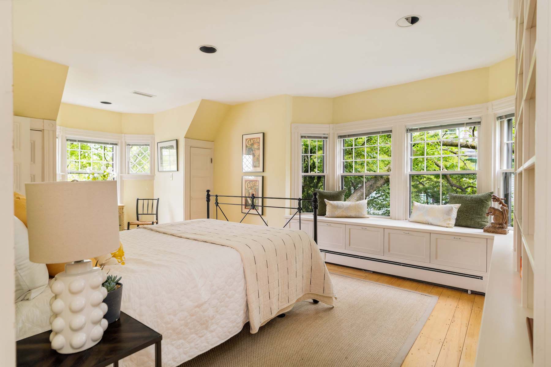 8 Ellsworth Avenue 