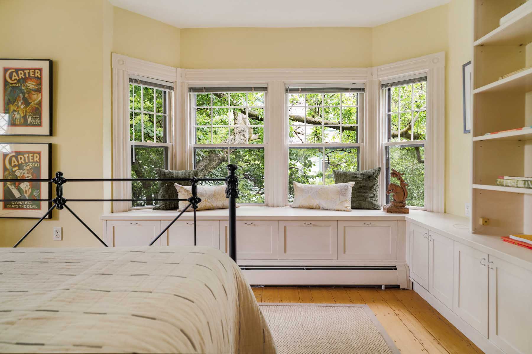 8 Ellsworth Avenue 