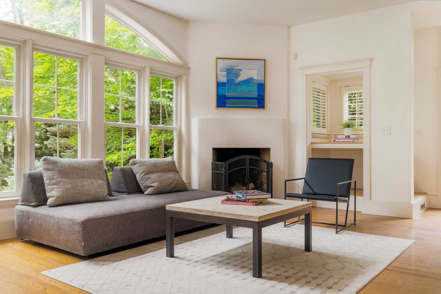 8 Ellsworth Avenue 