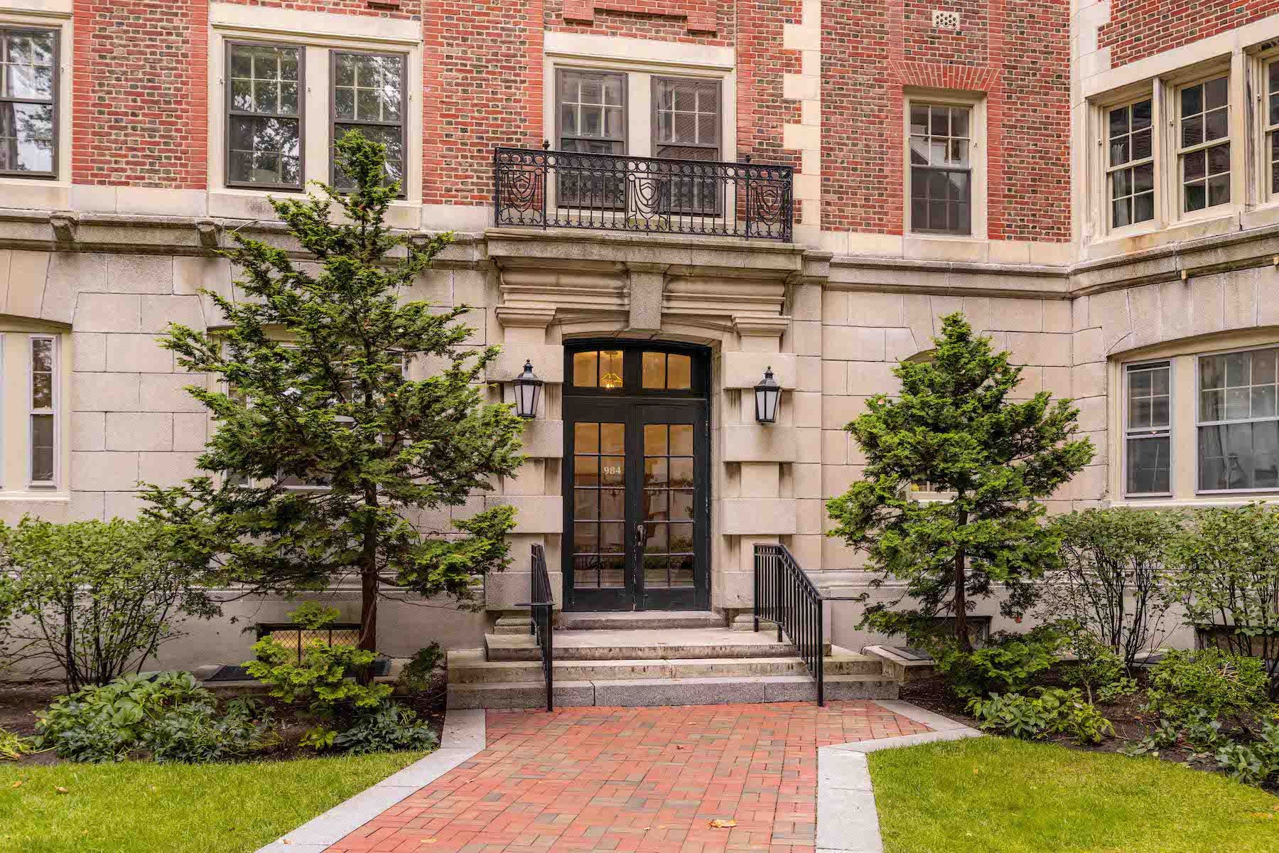 984 Memorial Drive Unit 984-503