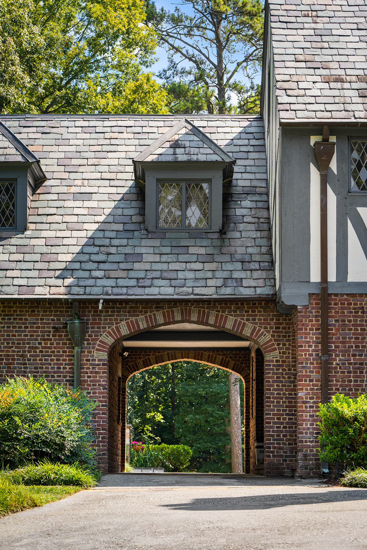 65 Valley Road NW