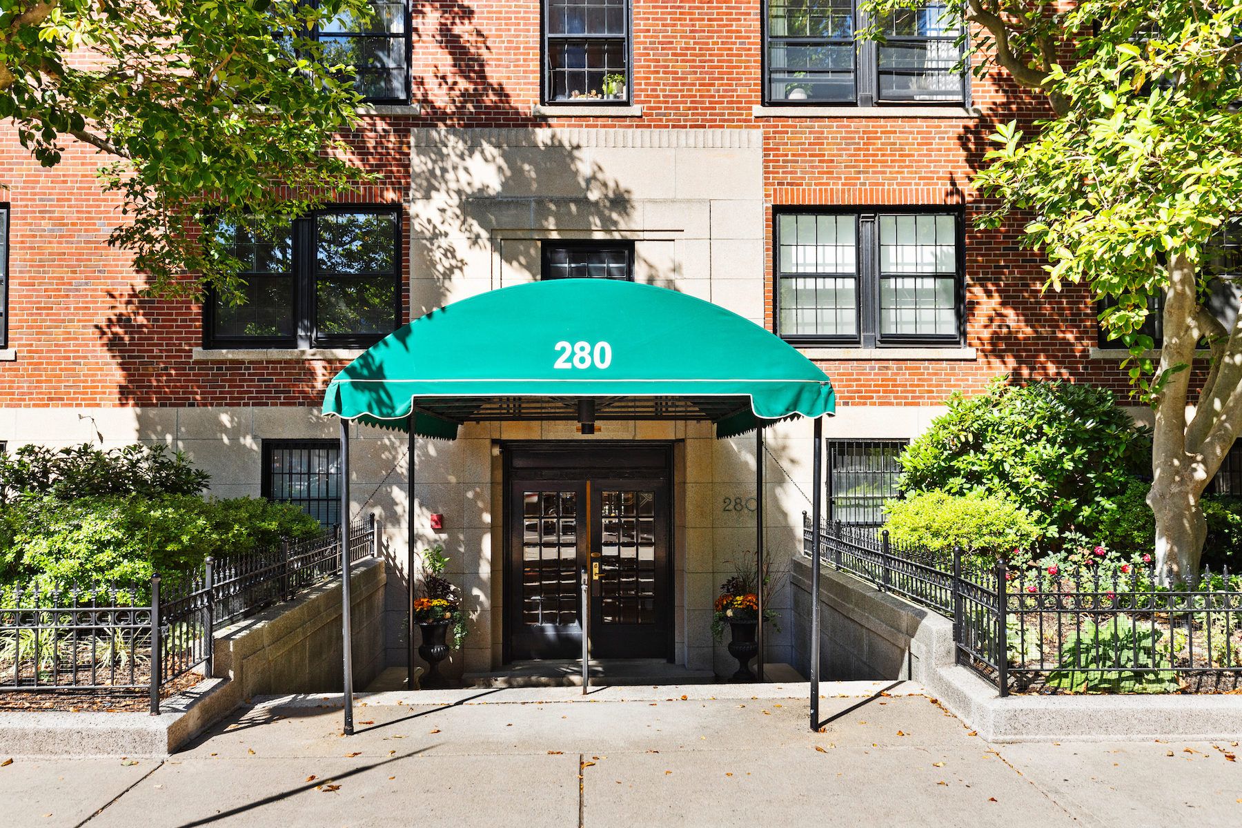 280  Beacon Street 1