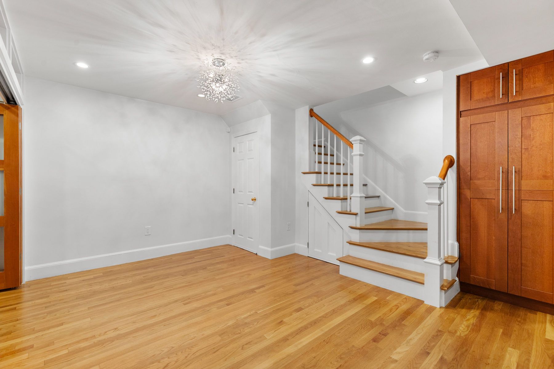 241 Beacon St 1