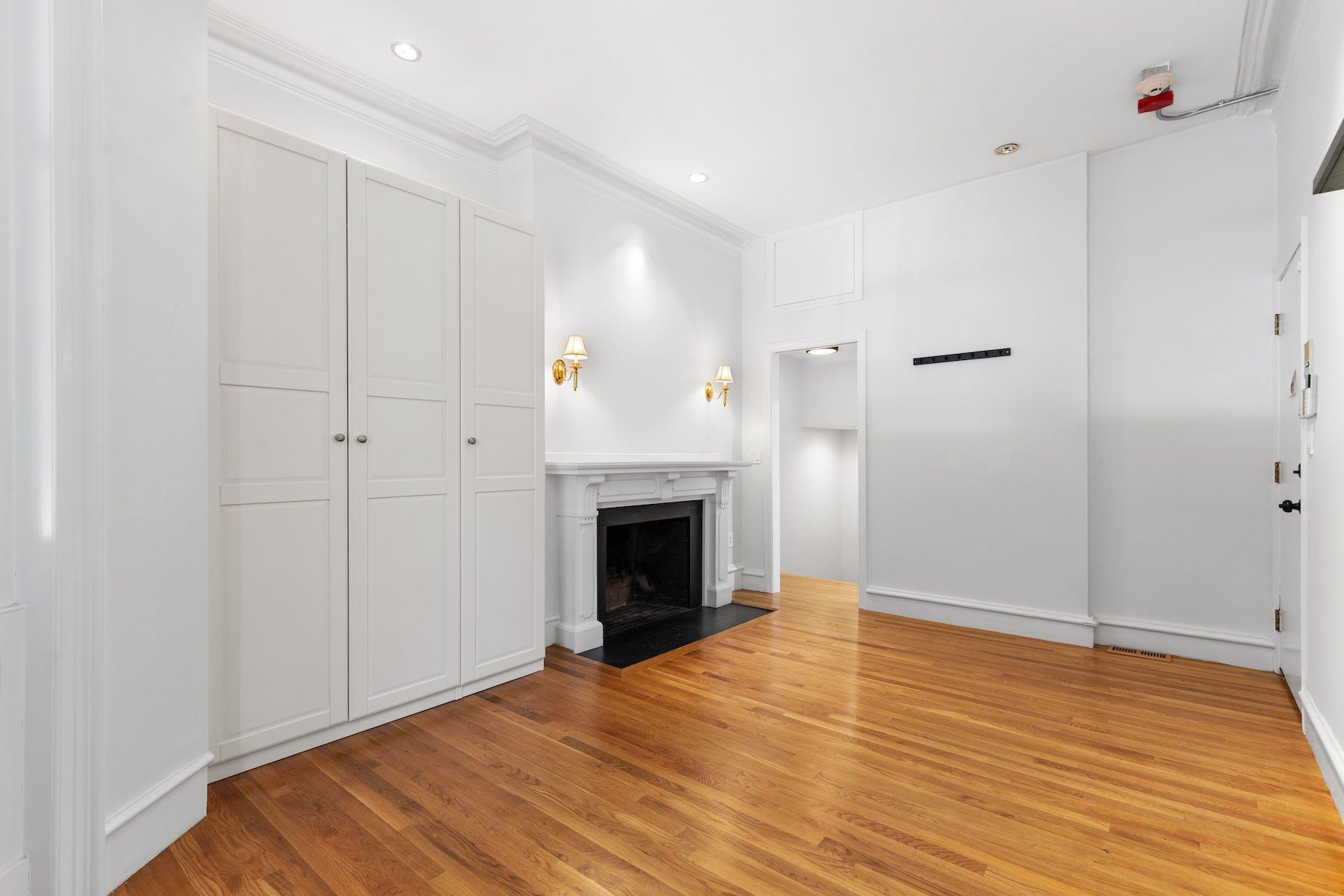 241 Beacon St 1