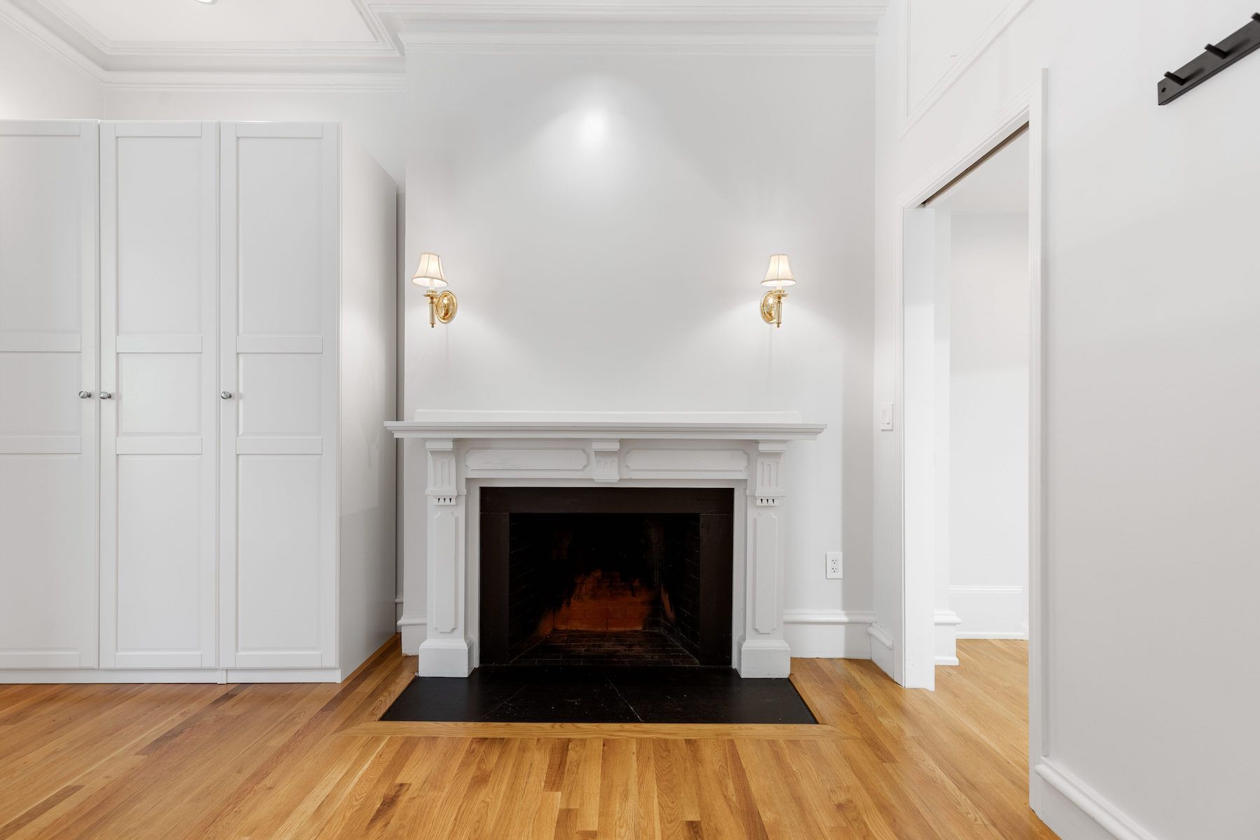 241 Beacon St 1
