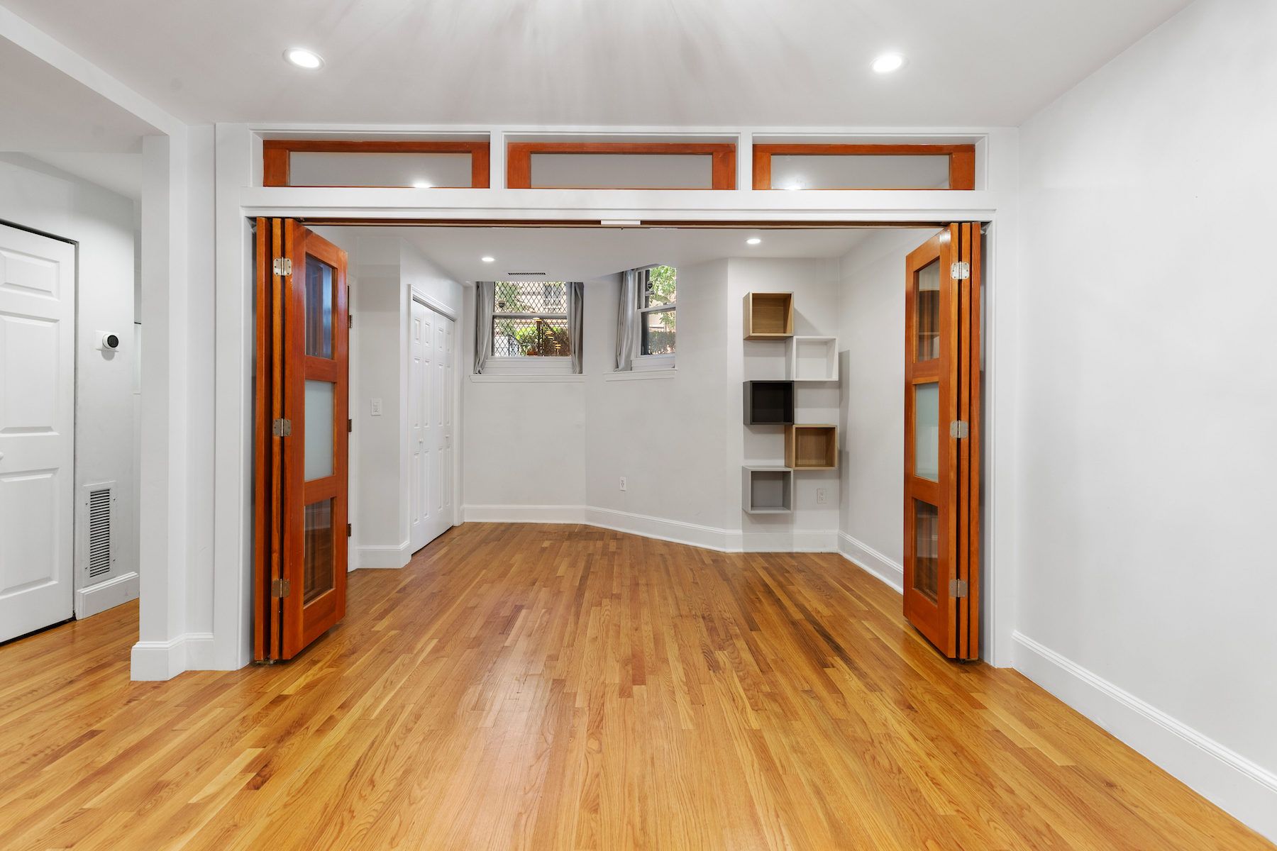 241 Beacon St 1