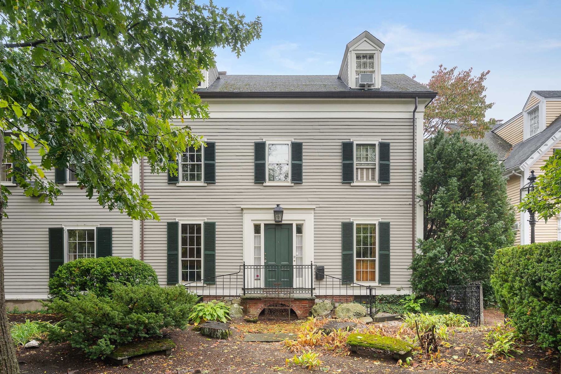 12  Ash Street Place 