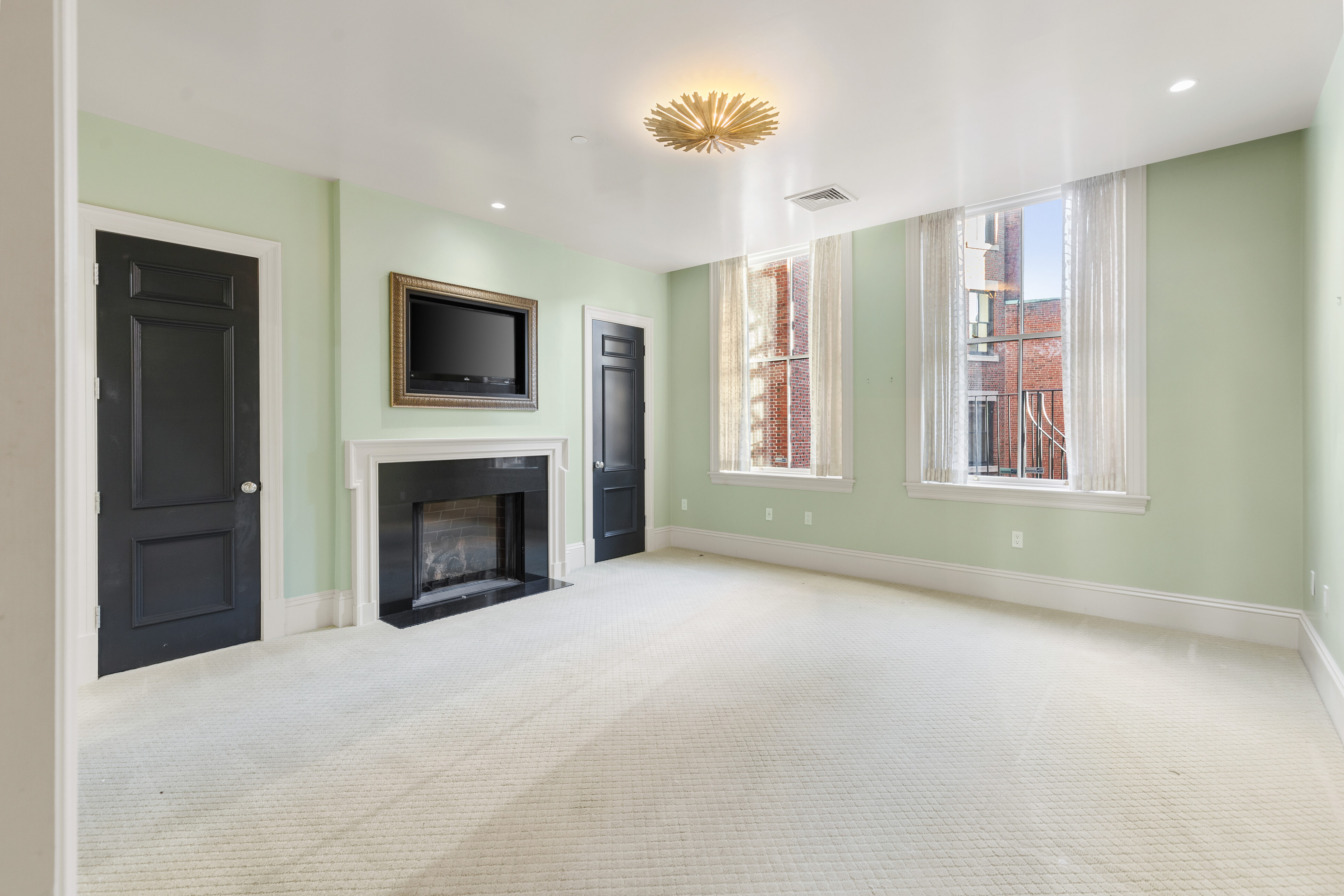 20 Beacon Street Unit 4