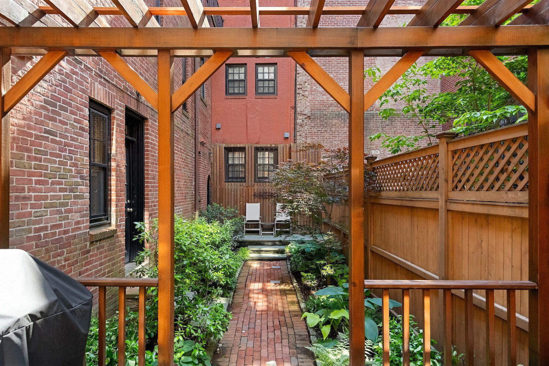 25 Beaver Place Unit A