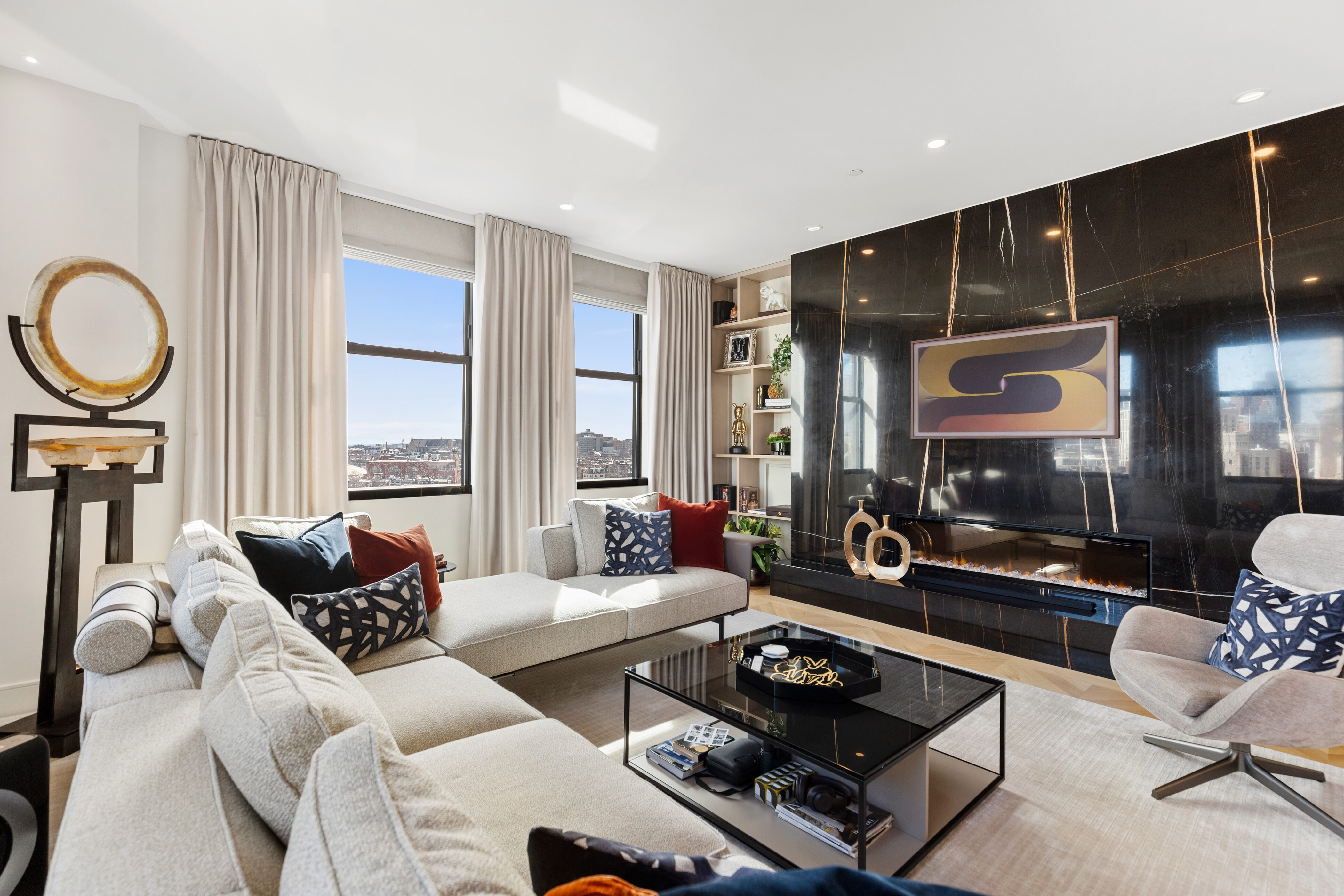 285 Columbus Ave Unit PH805