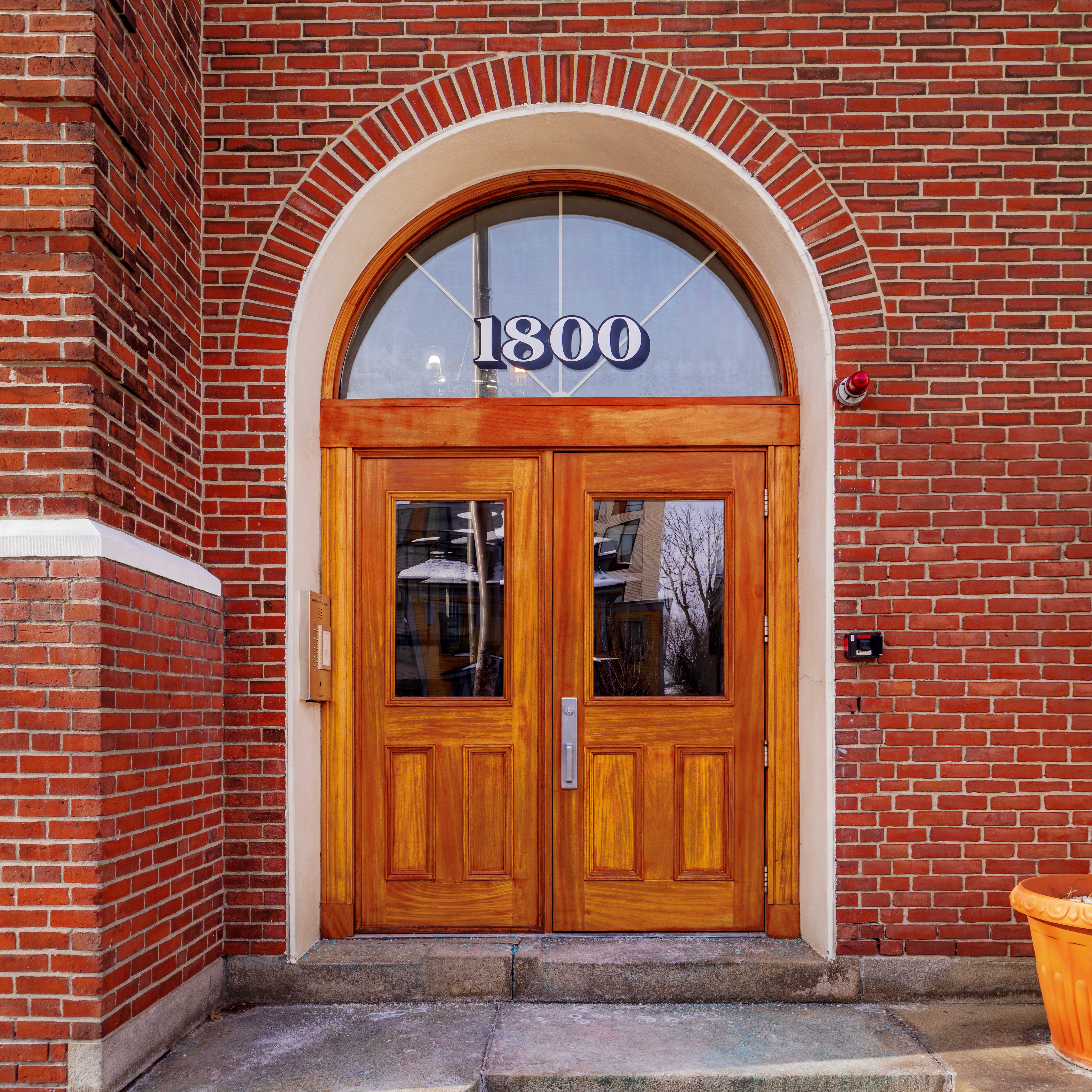 1800 Massachusetts Avenue Unit 23