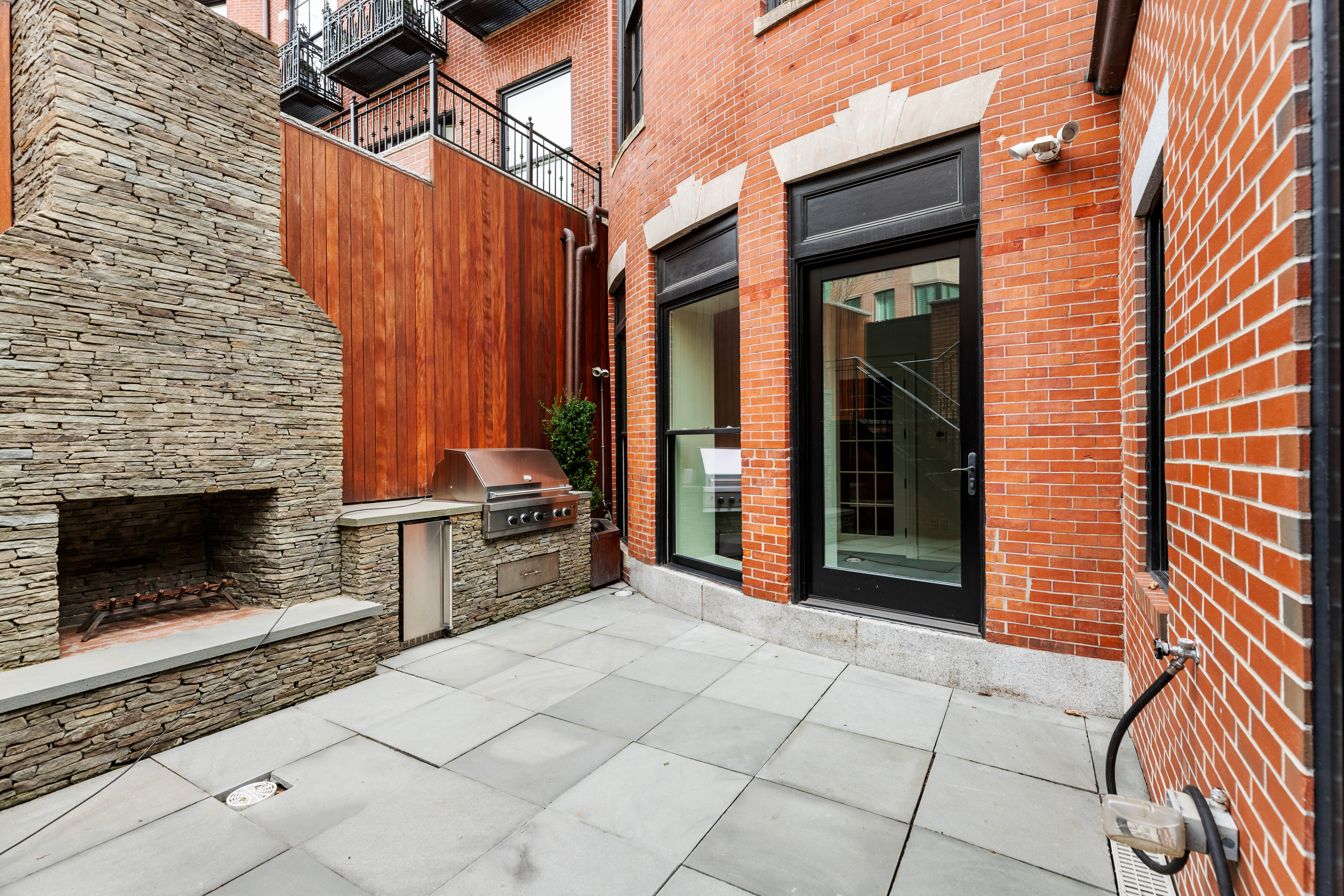 409 Commonwealth Avenue Unit B