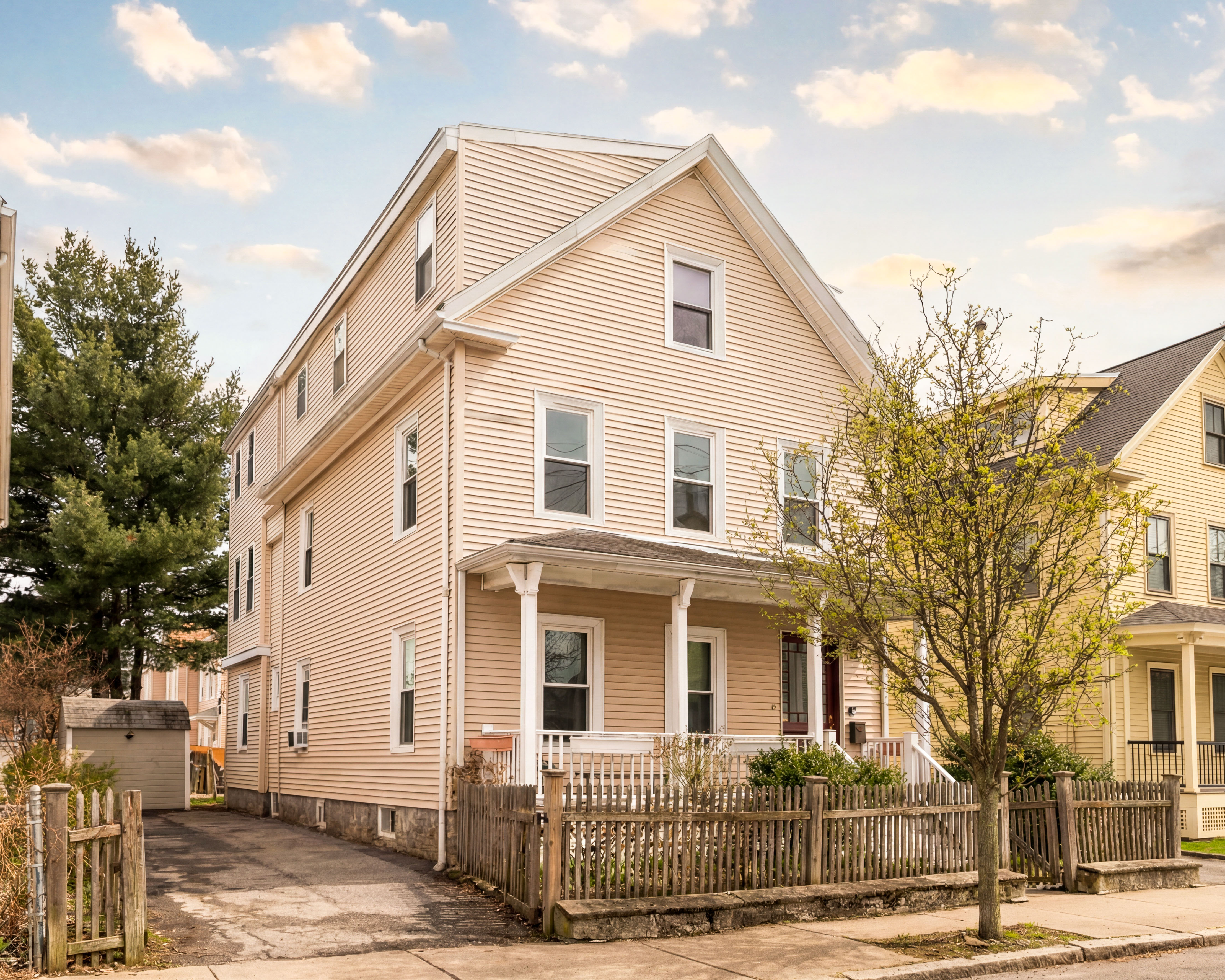 30 Concord Avenue, Unit 2 