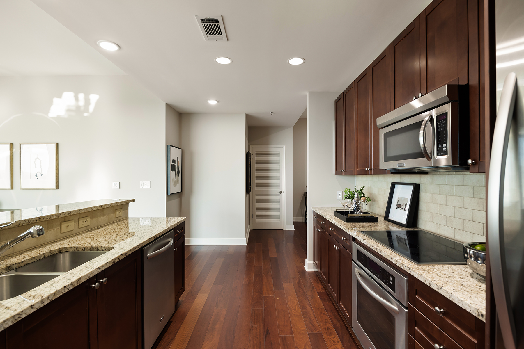 2795 Peachtree Road NE No. 2101