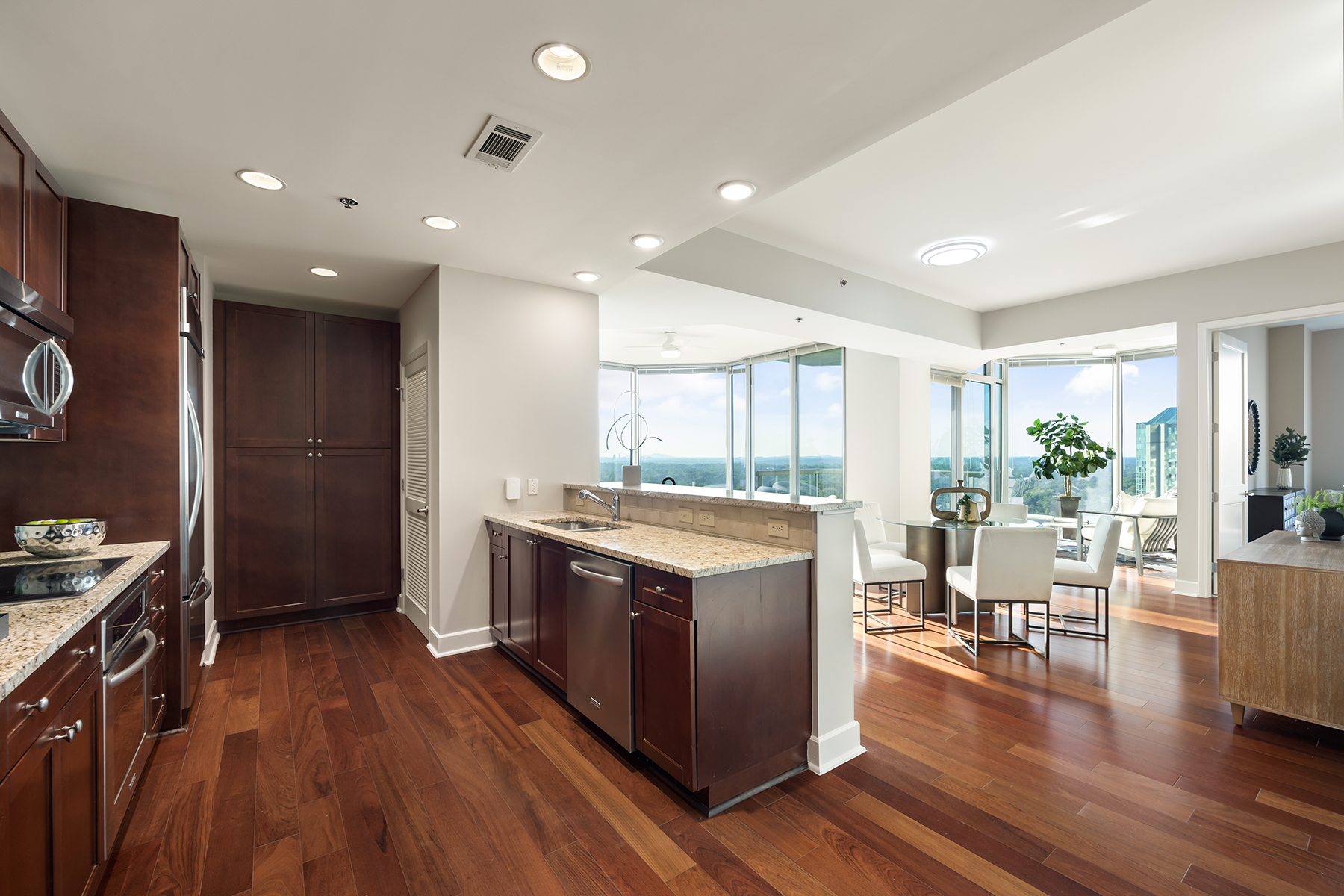 2795 Peachtree Road NE No. 2101