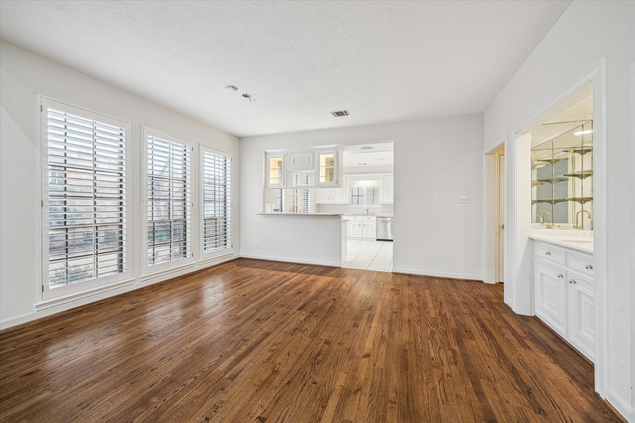 2506 Potomac Drive A