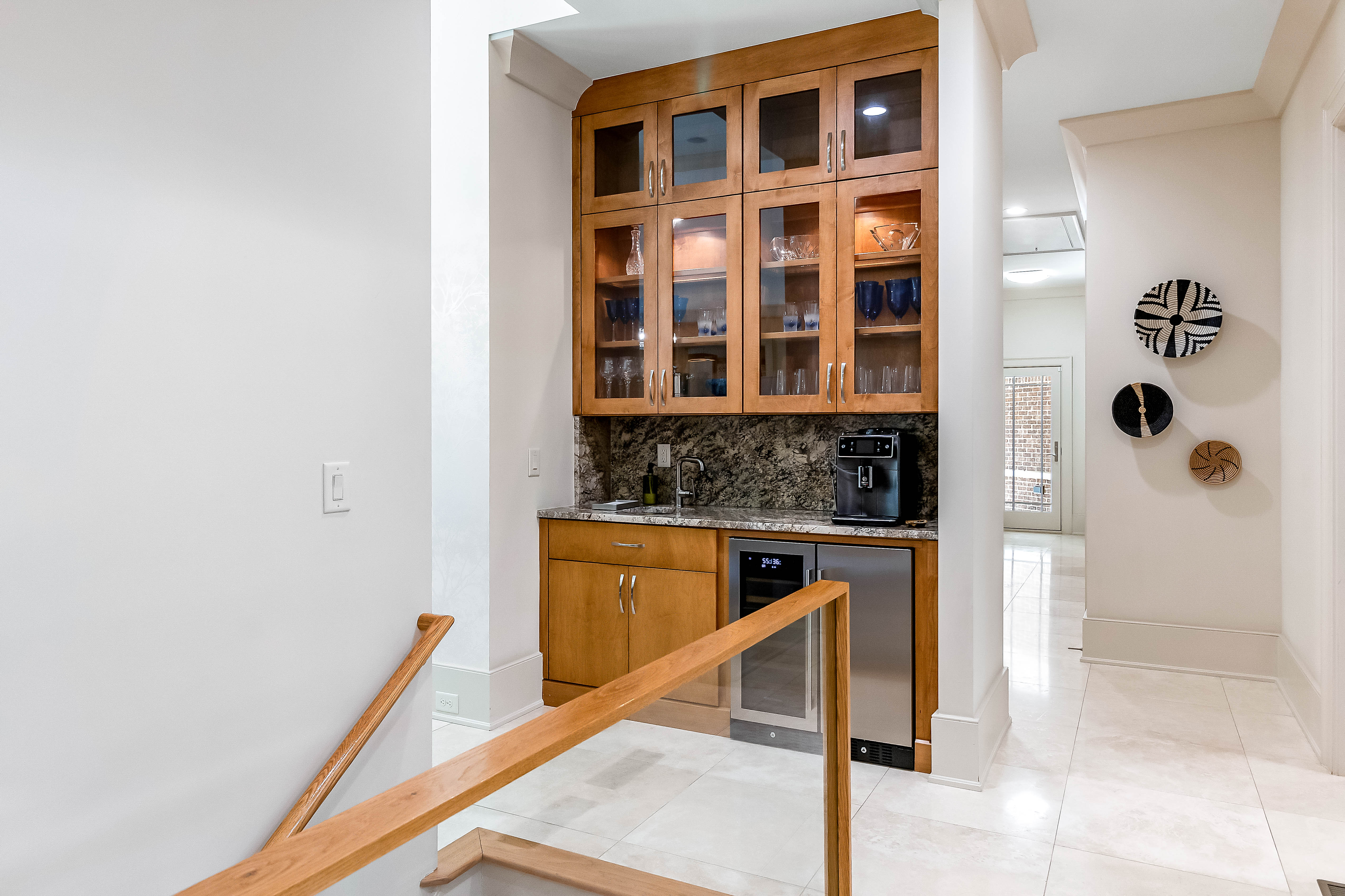 933 Altamira Lane