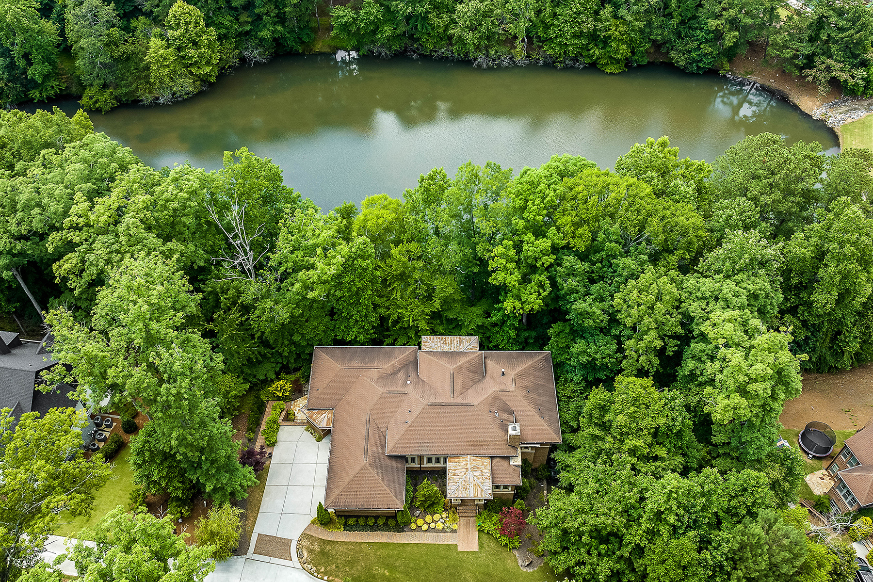 933 Altamira Lane