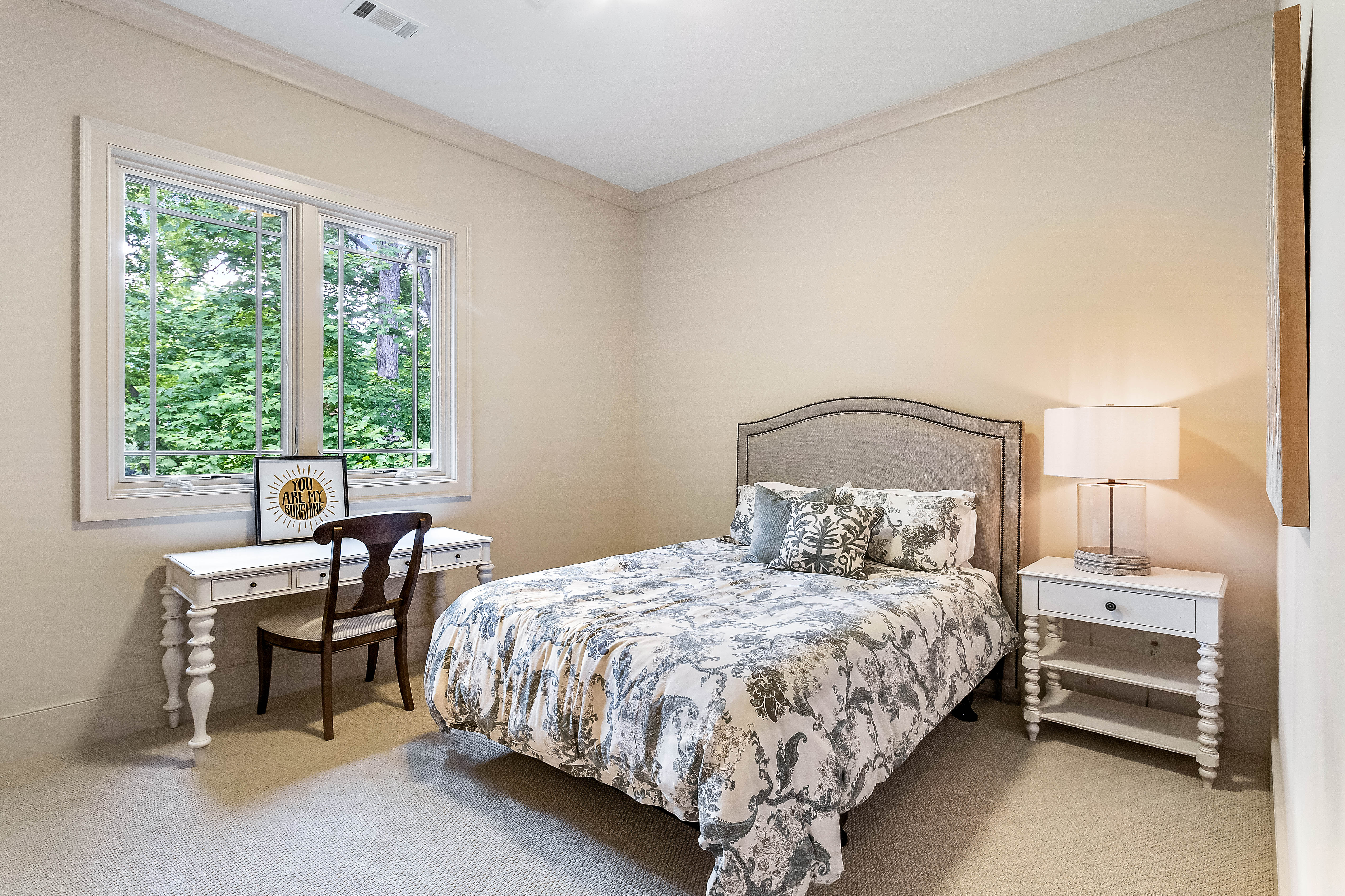 933 Altamira Lane
