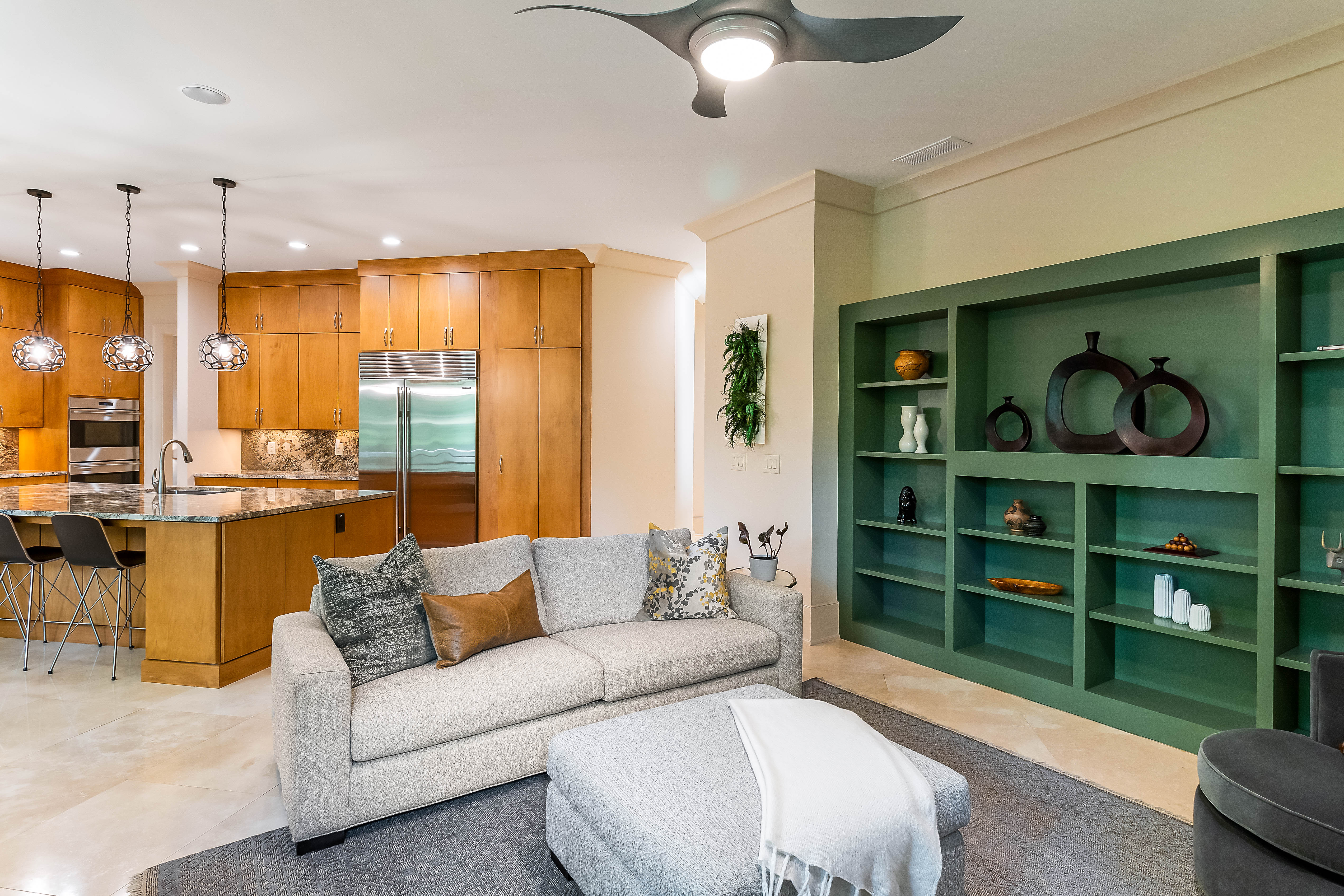 933 Altamira Lane