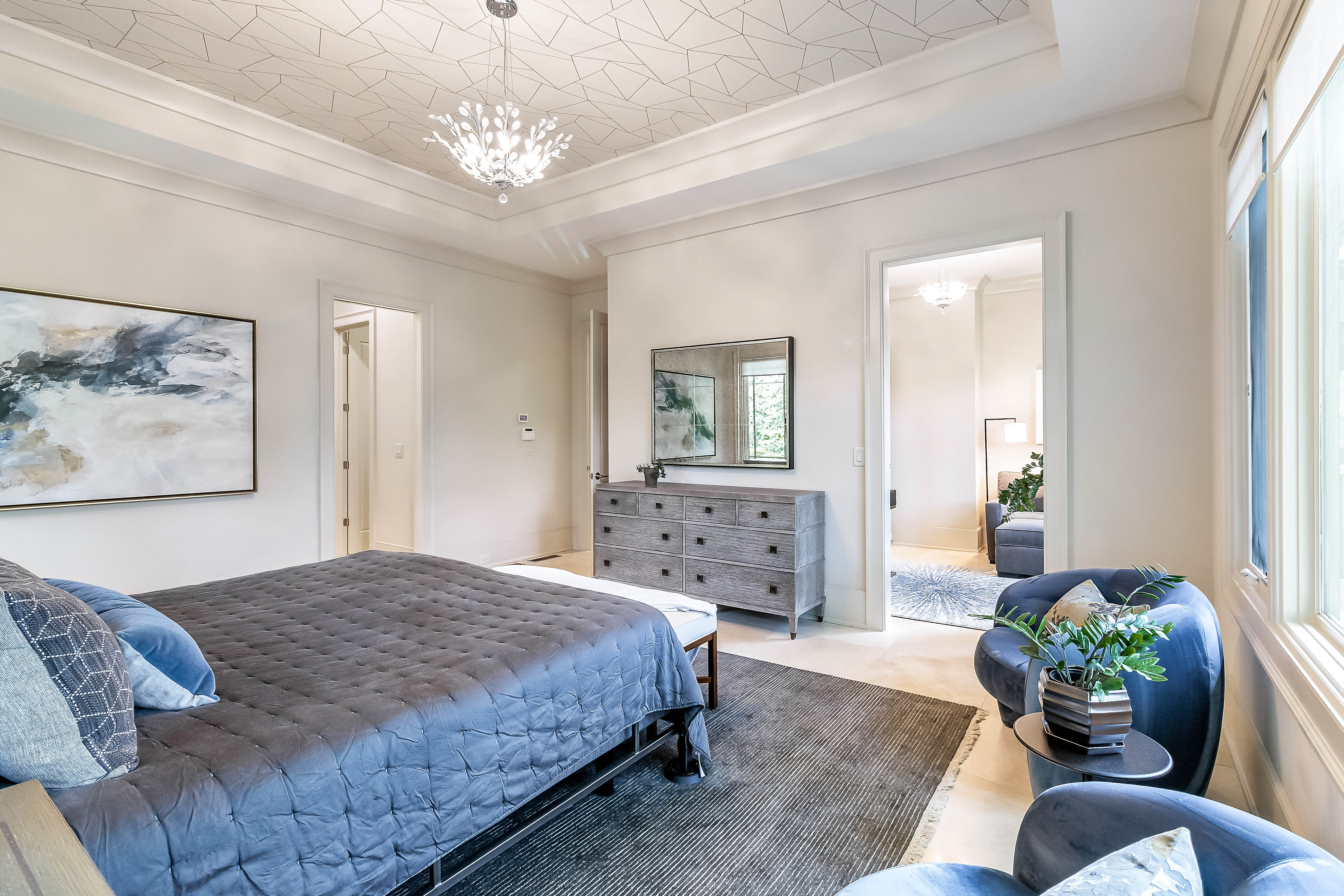 933 Altamira Lane