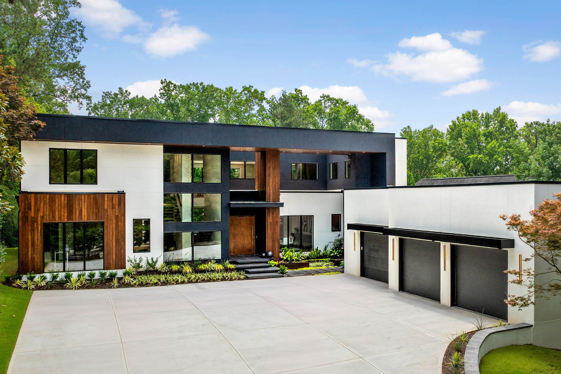 4645 Lake Forrest Drive