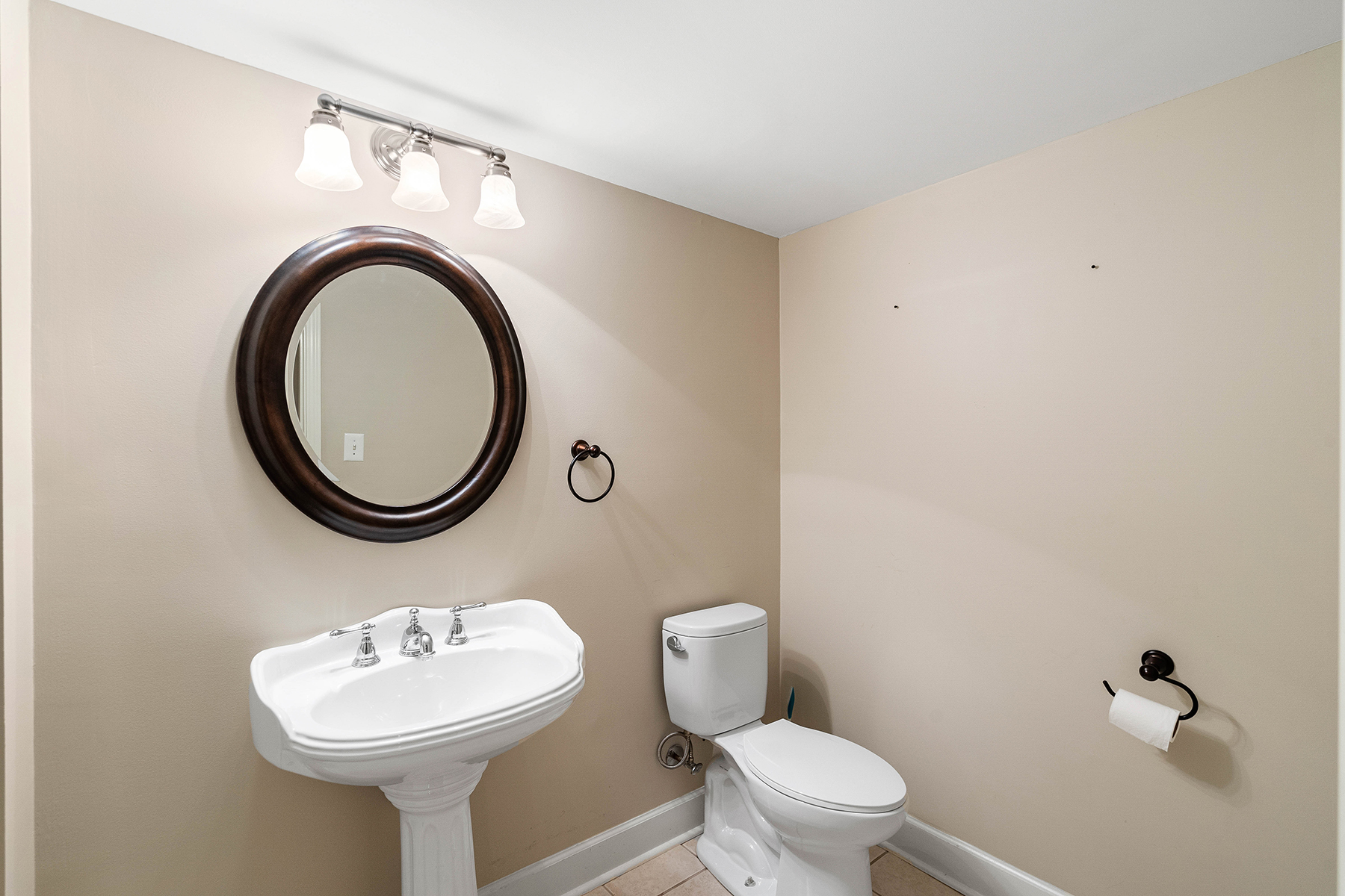 146 Robin Road SE