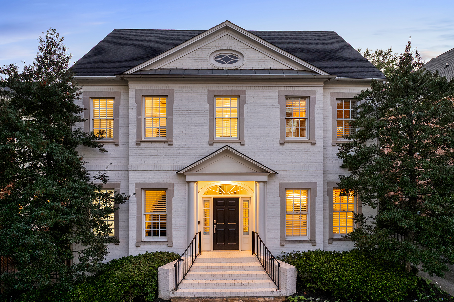 3678 Kingsboro Road NE