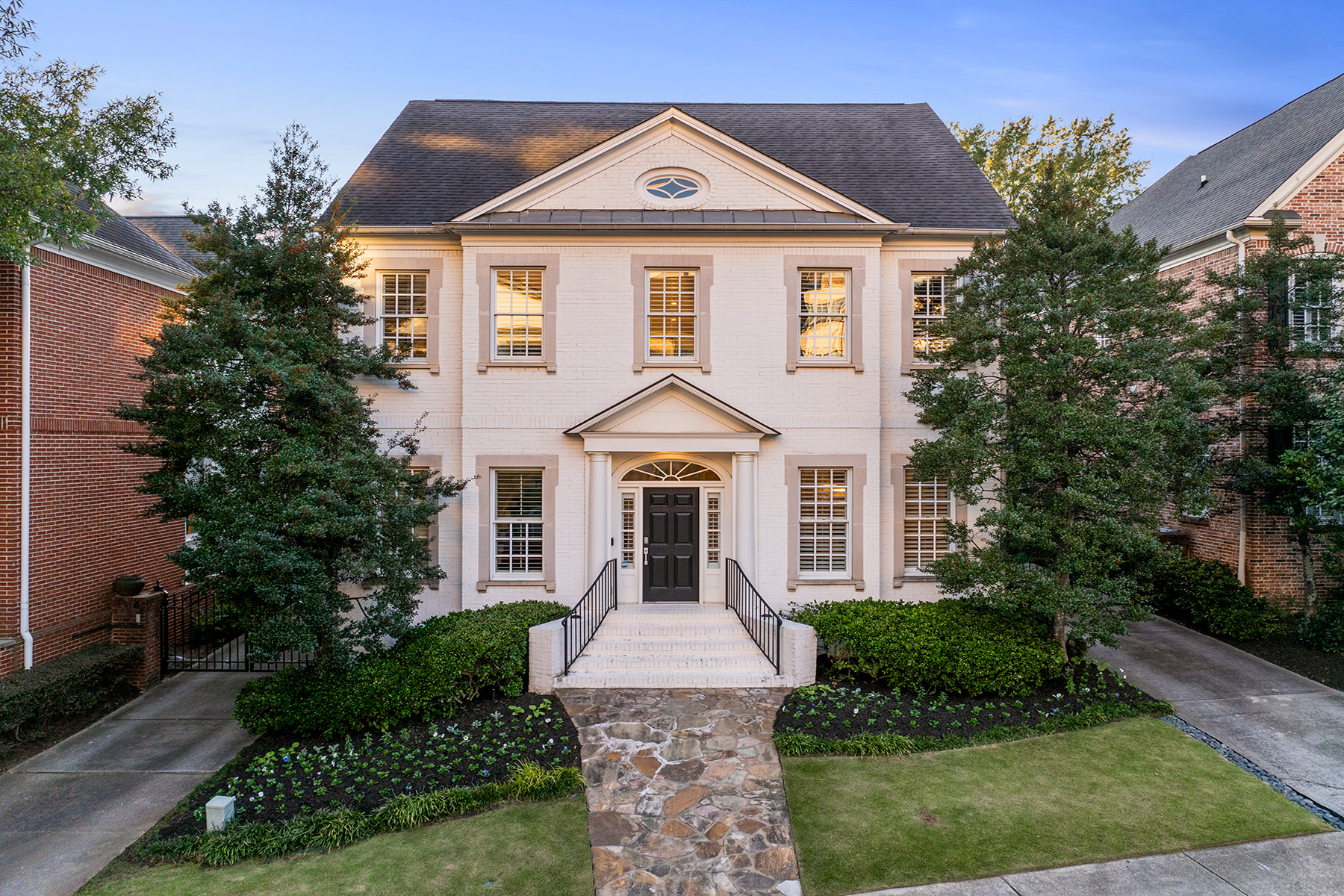 3678 Kingsboro Road NE