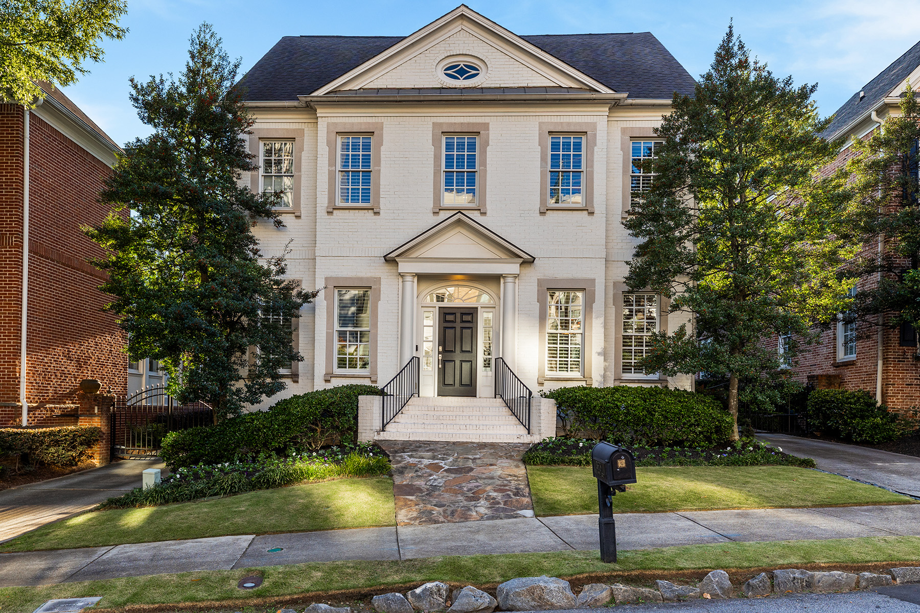 3678 Kingsboro Road NE