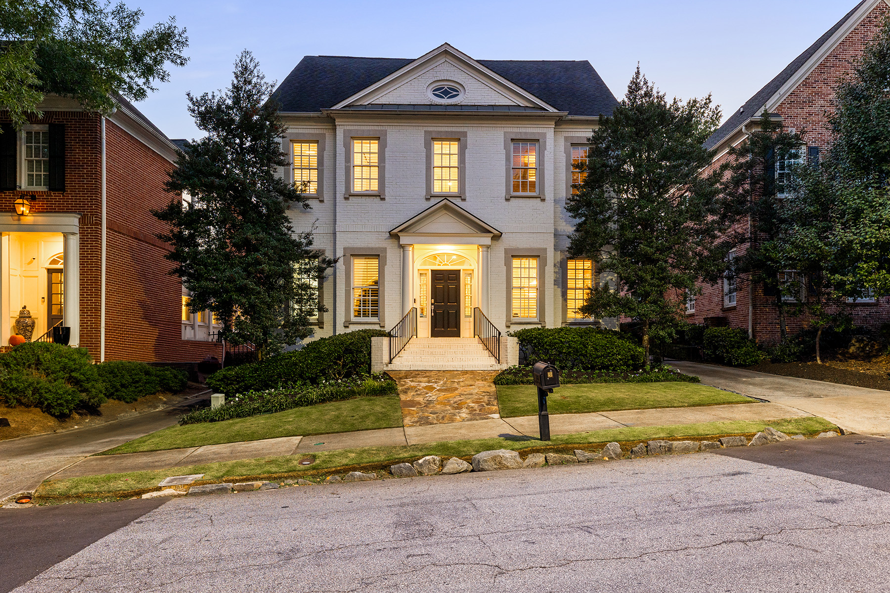 3678 Kingsboro Road NE