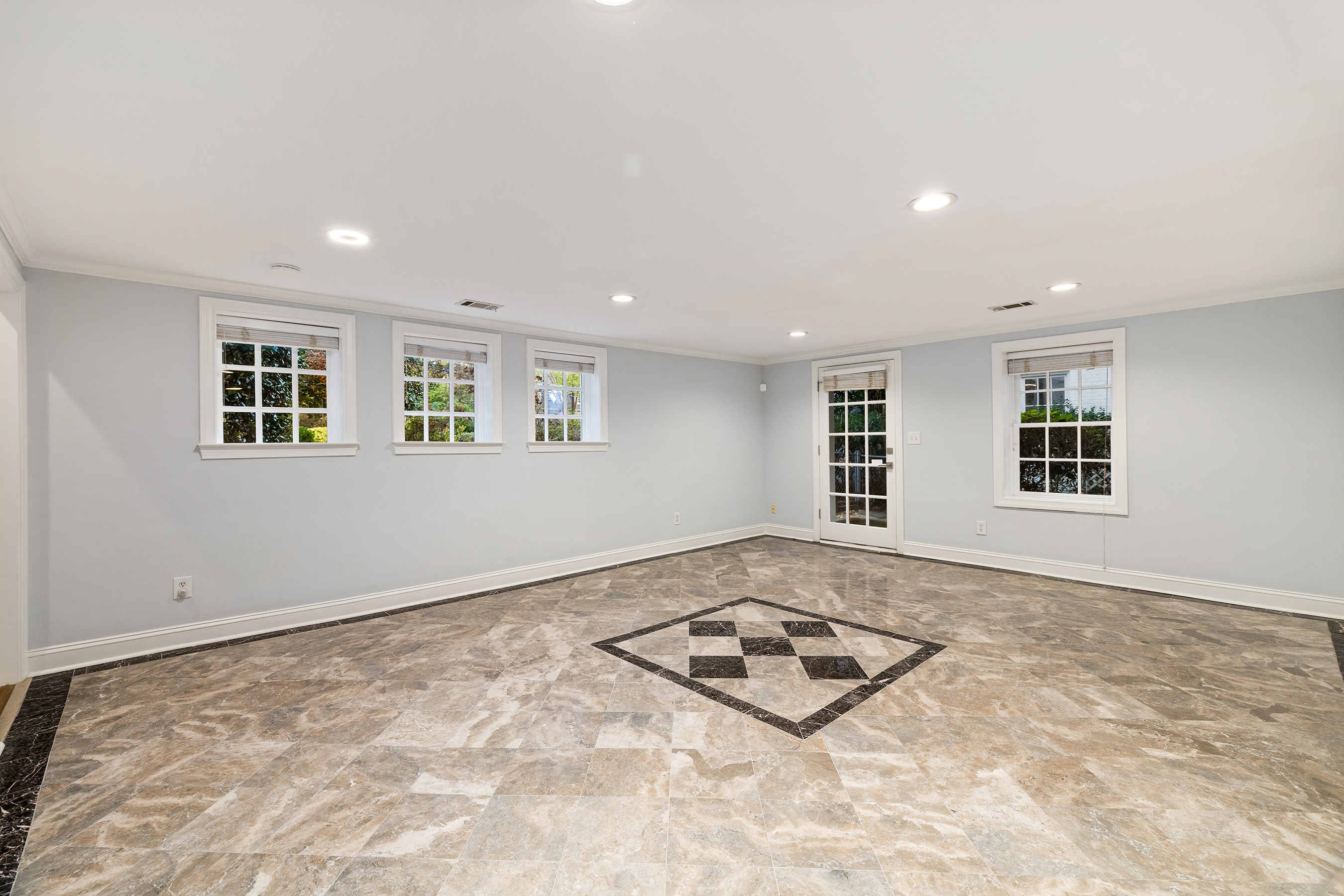 3478 Valley Road NW