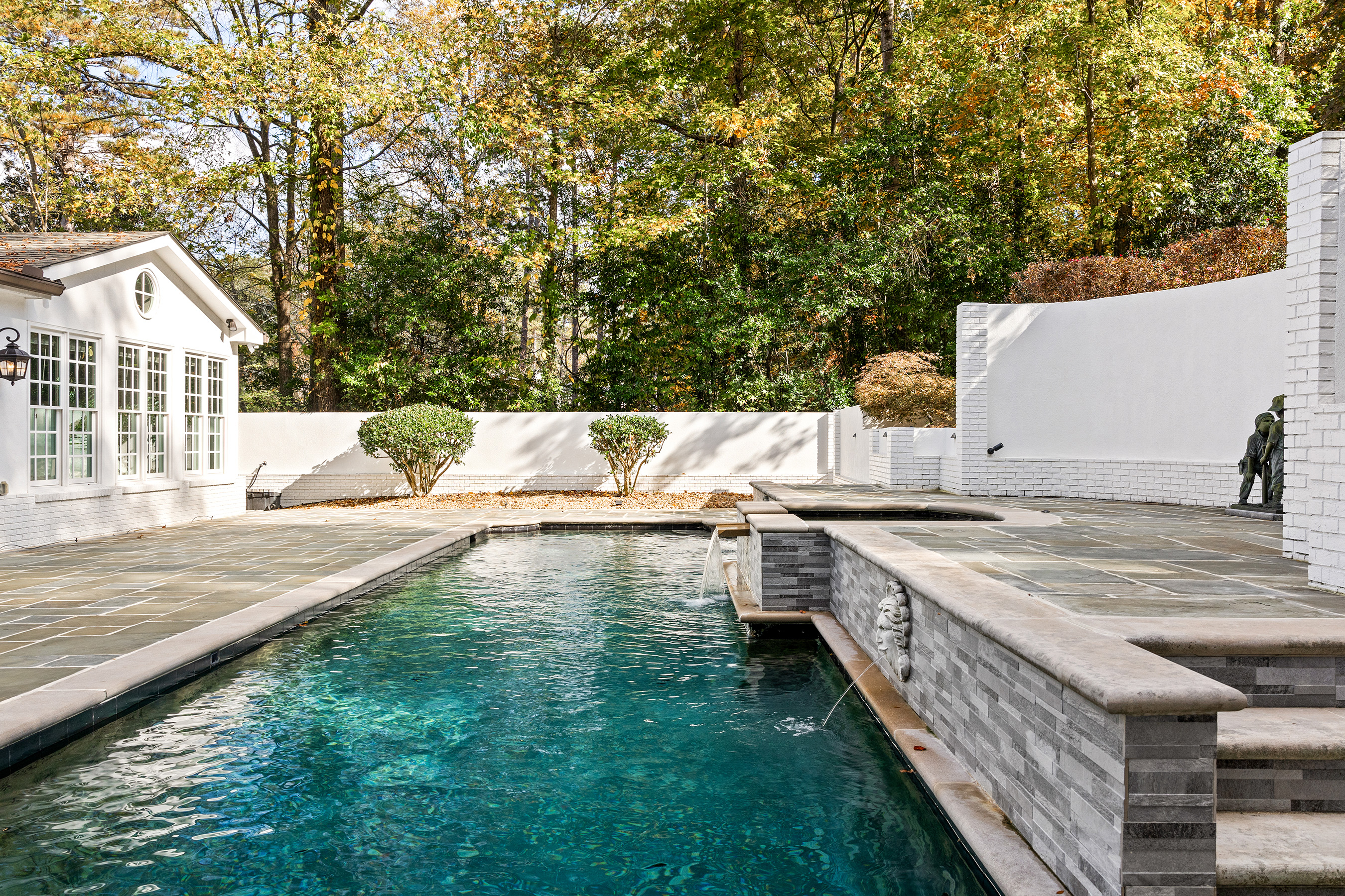 3478 Valley Road NW