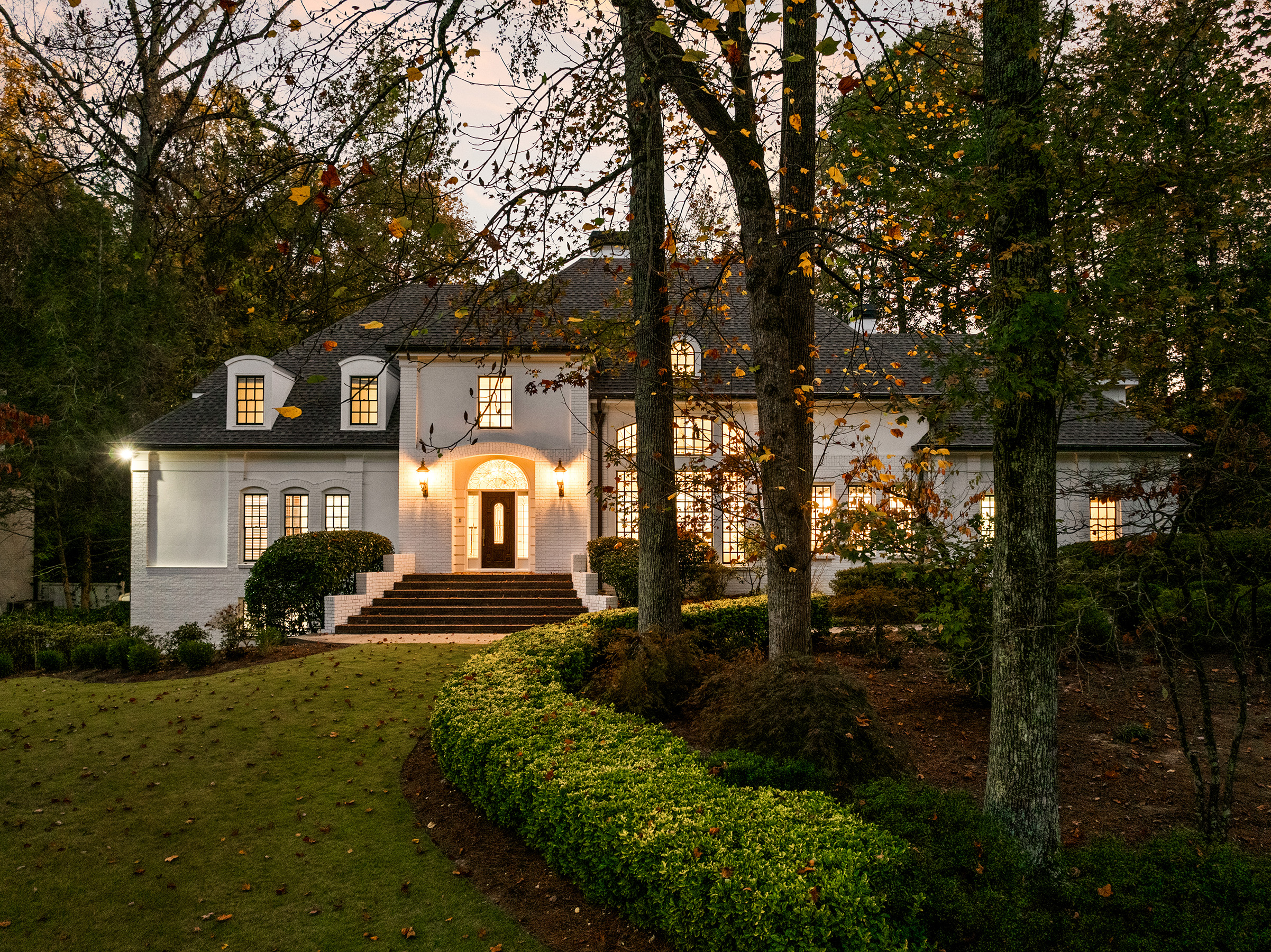 3478 Valley Road NW