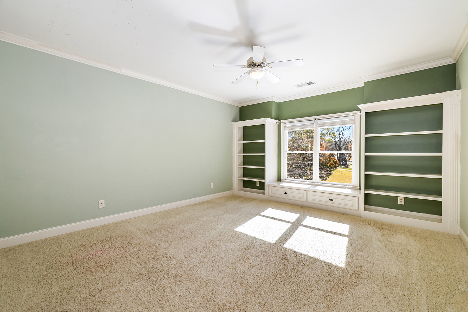 12695 Old Surrey Place