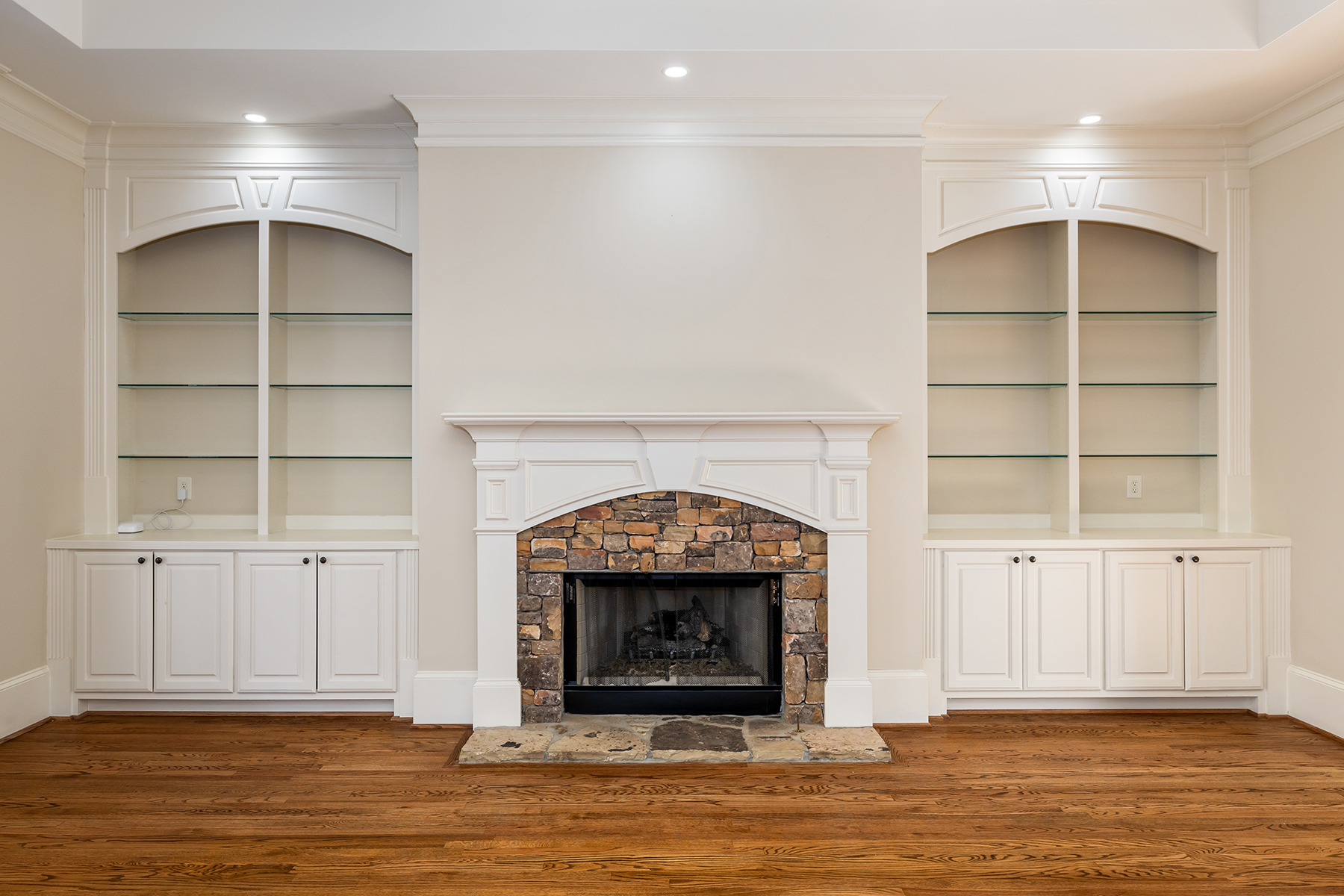 12695 Old Surrey Place
