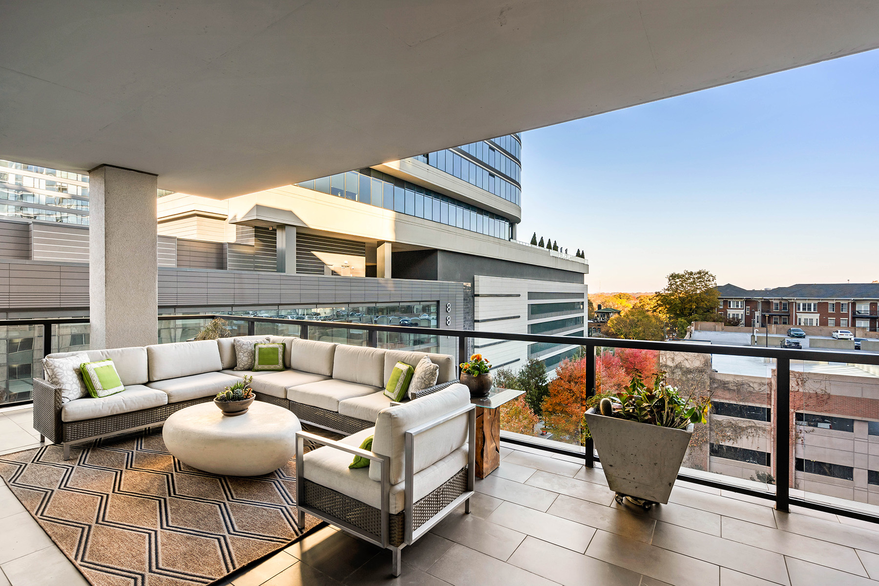 867 Peachtree Street No. 602