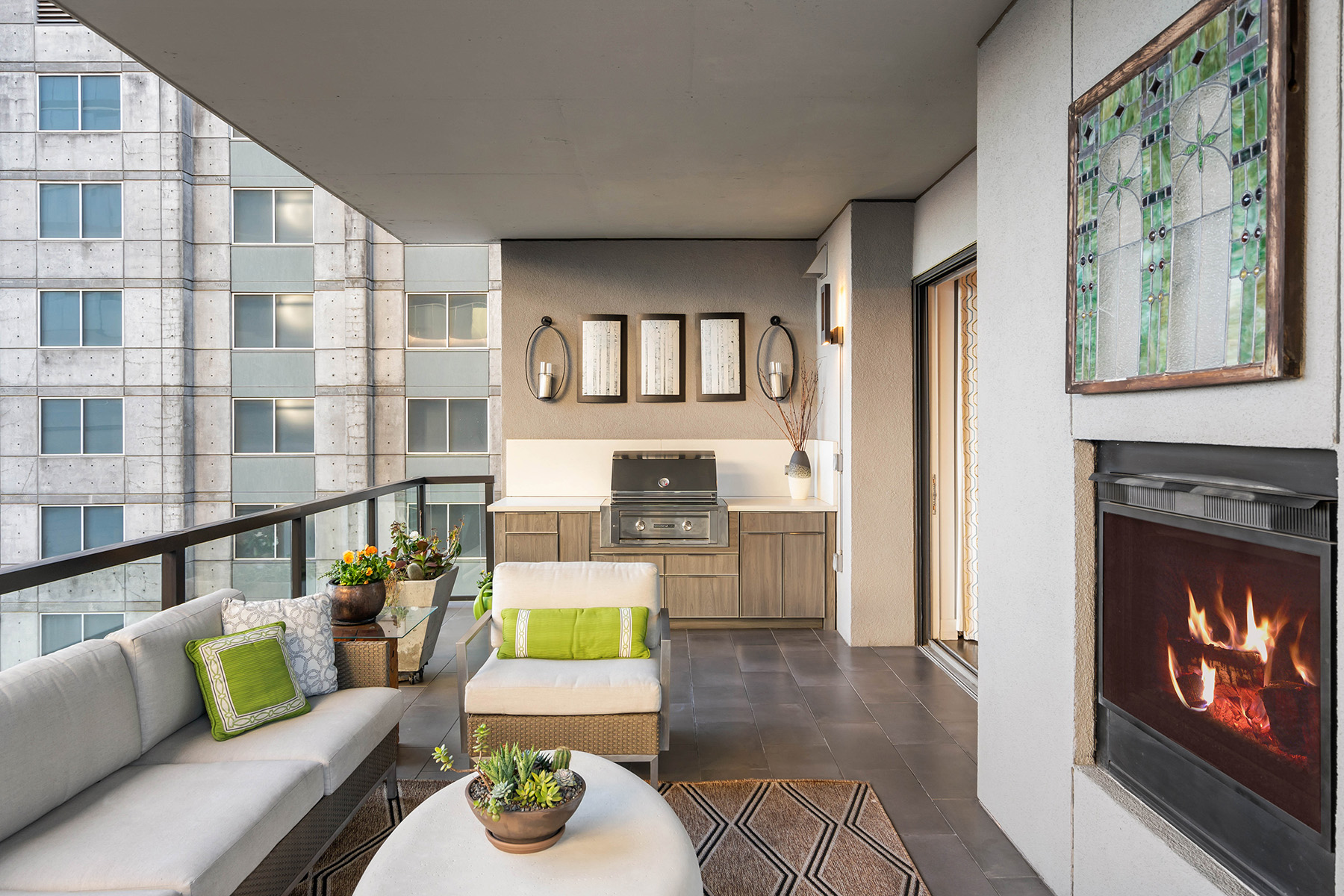 867 Peachtree Street No. 602