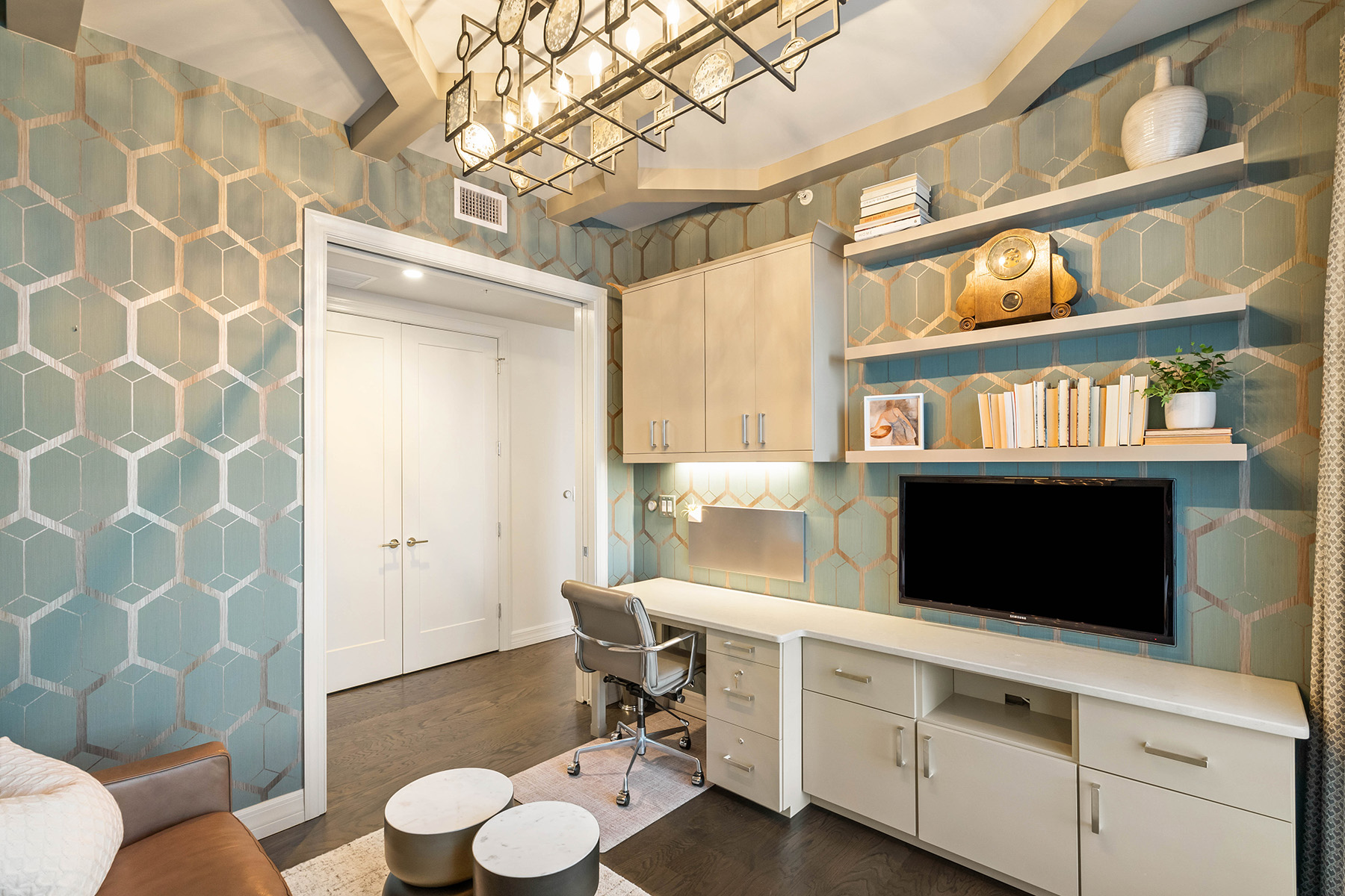 867 Peachtree Street No. 602