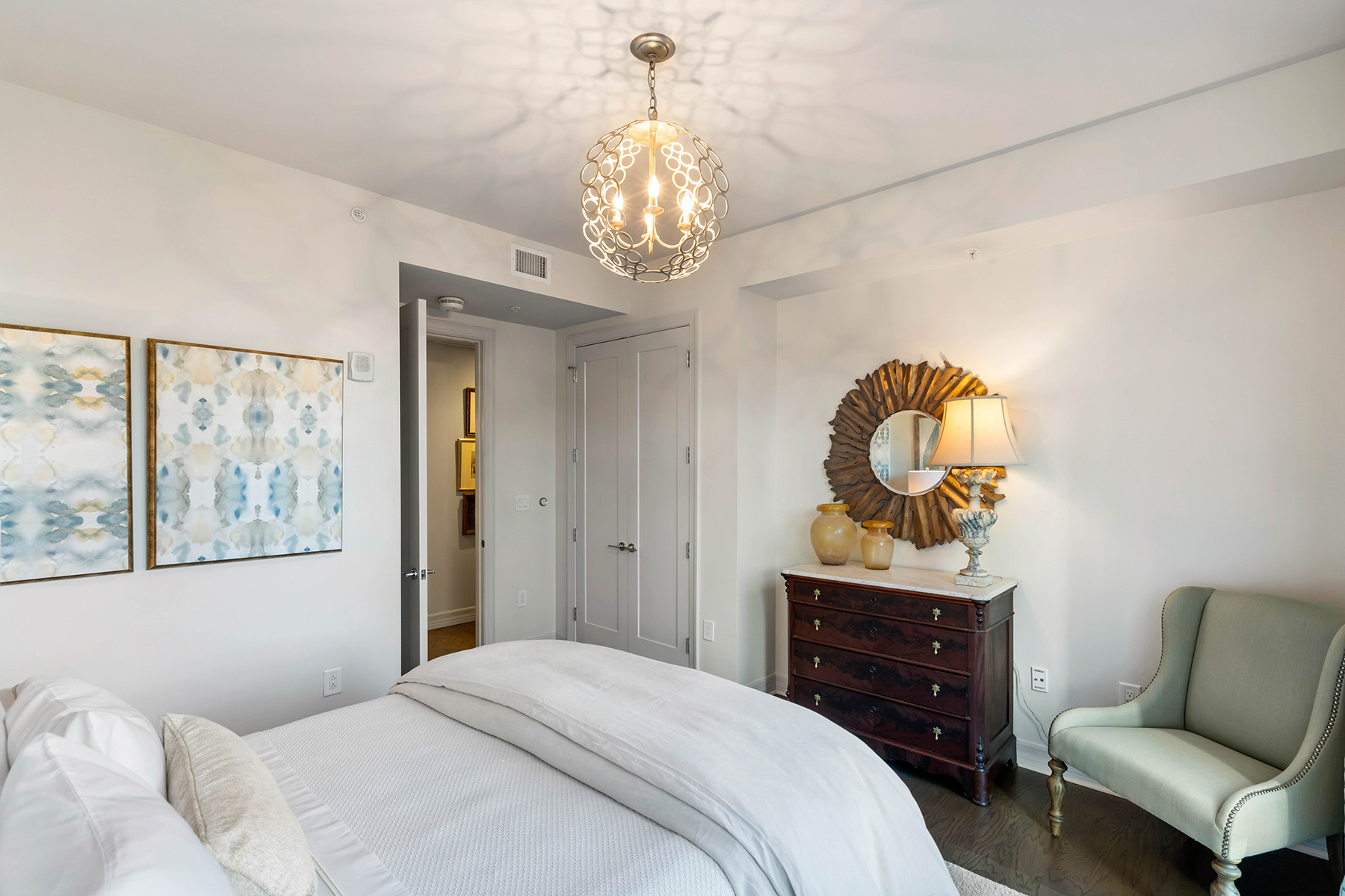 867 Peachtree Street No. 602