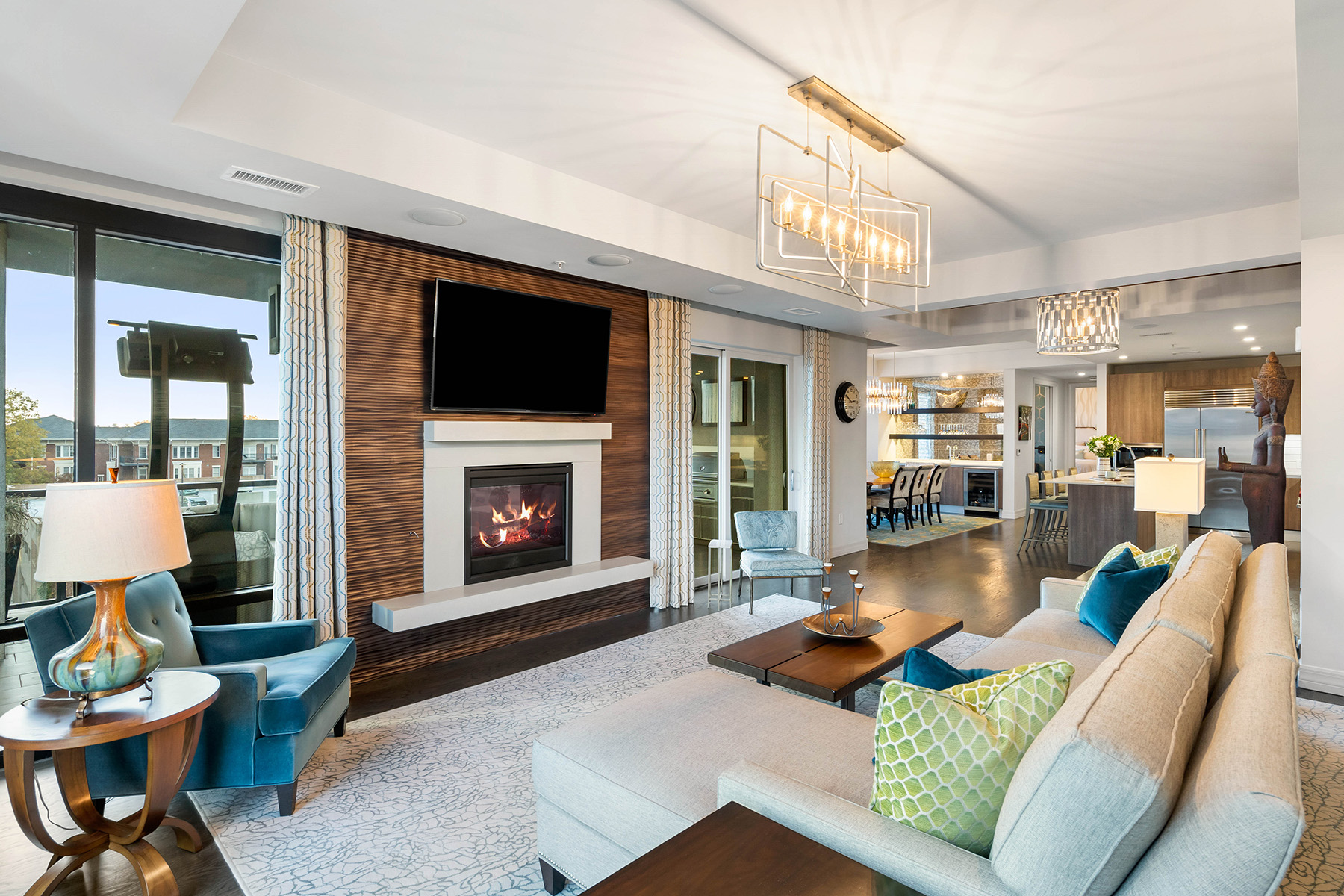 867 Peachtree Street No. 602