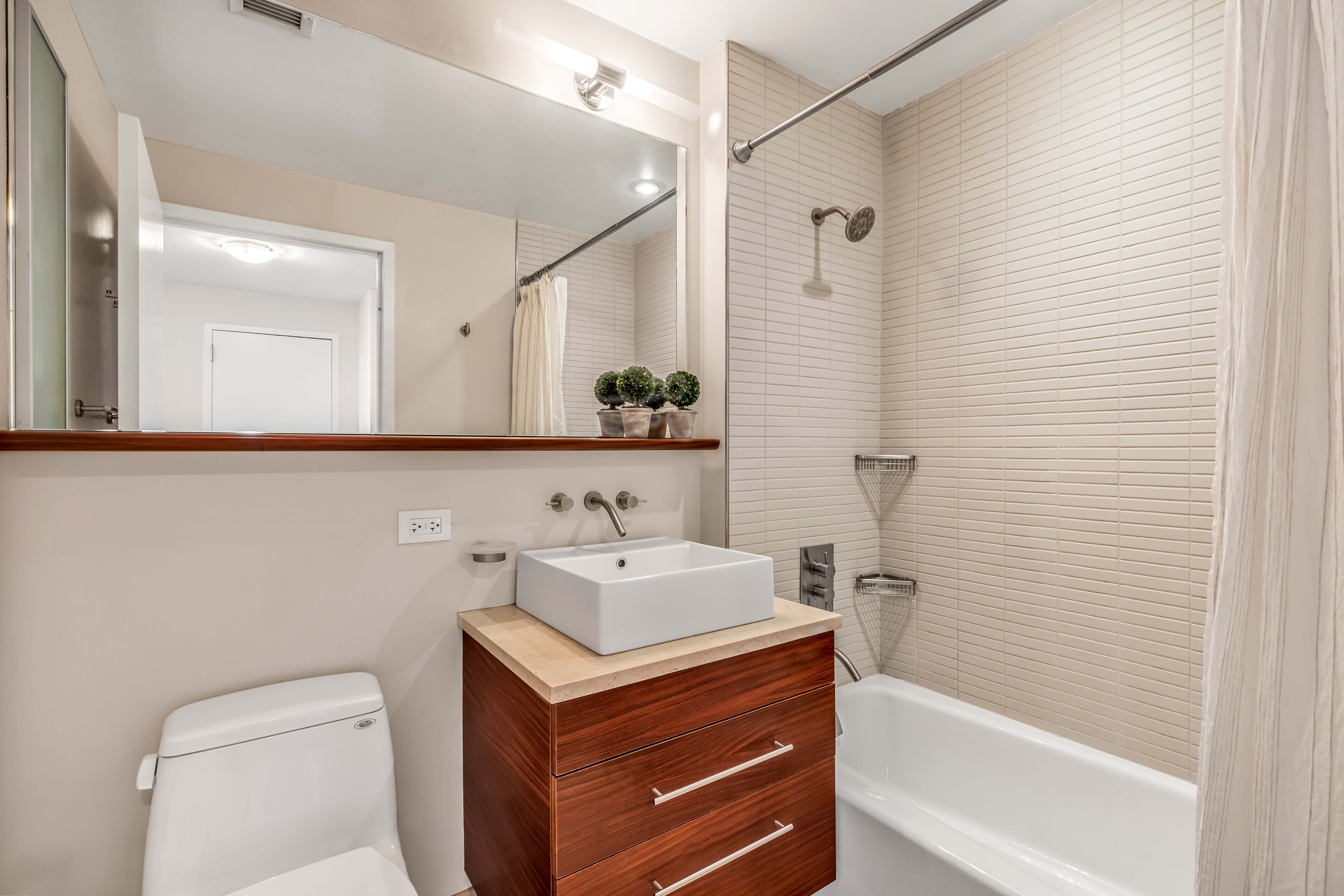 225 West 60th Street 15C