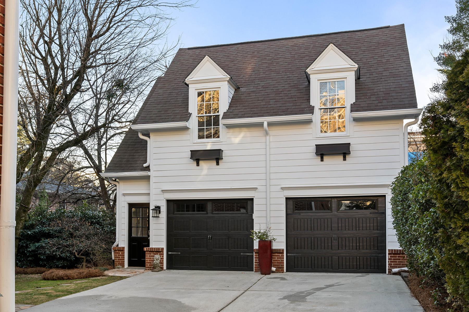 3674 Kingsboro Road NE