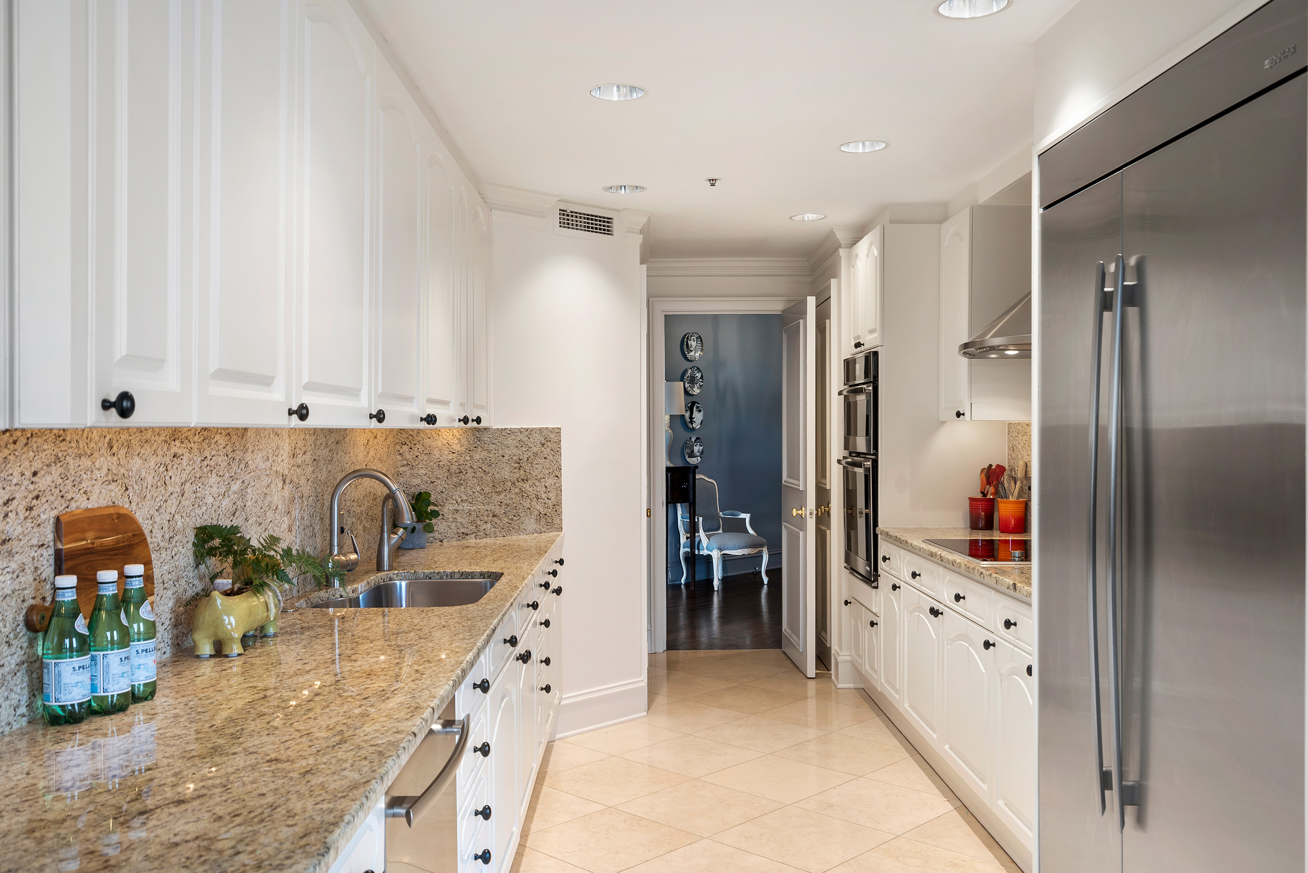 2660 Peachtree Road No. 27E