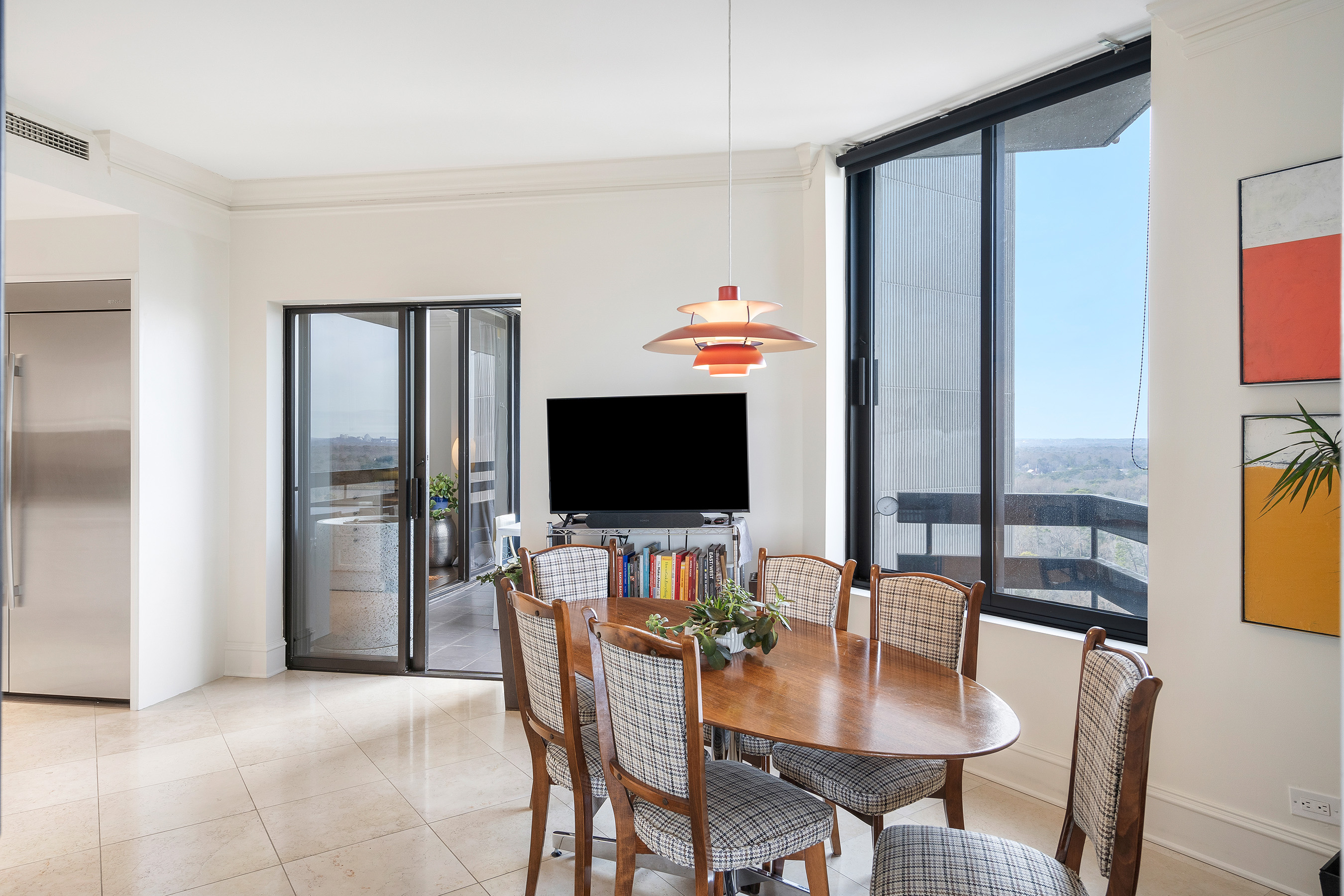 2660 Peachtree Road No. 27E