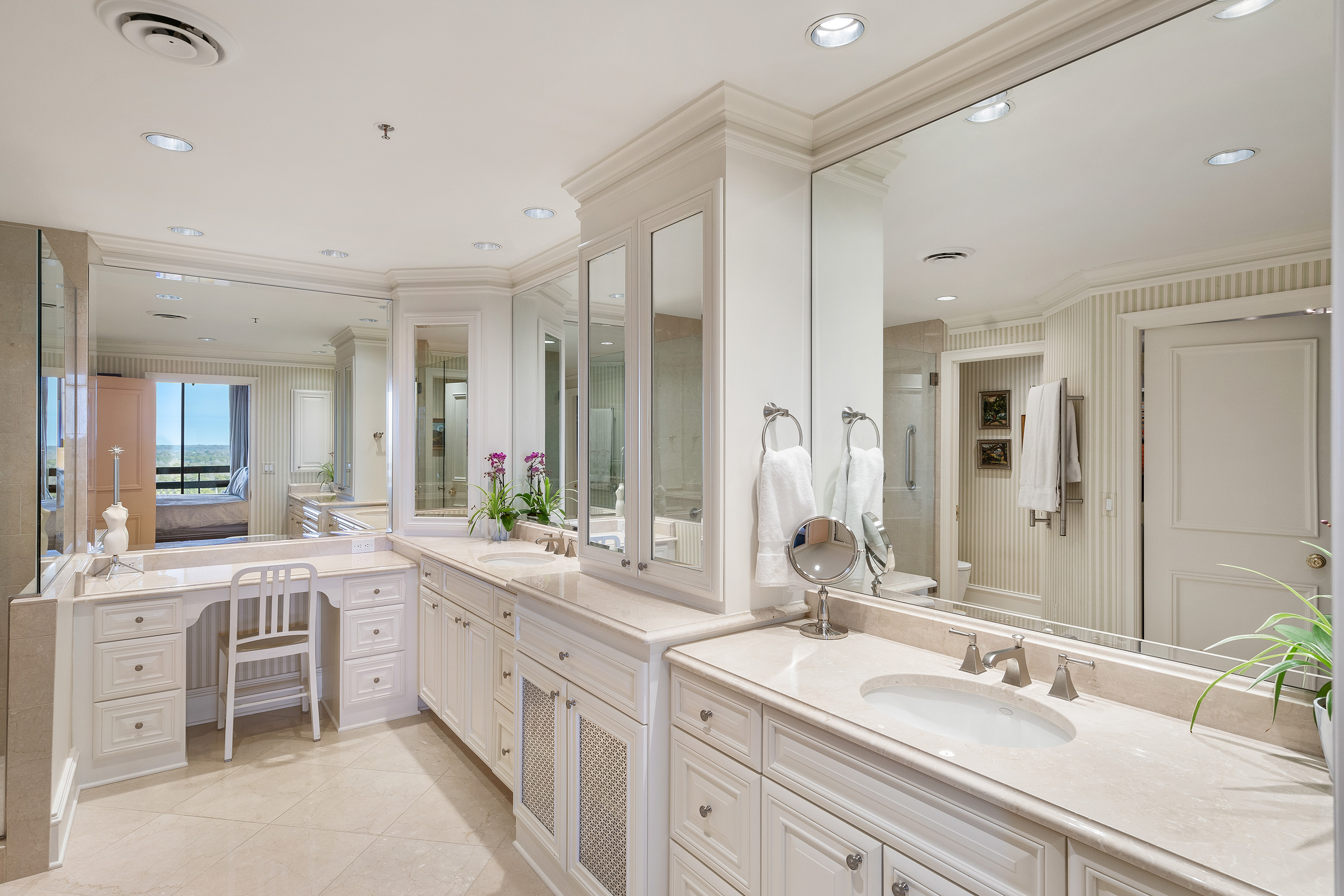 2660 Peachtree Road No. 27E