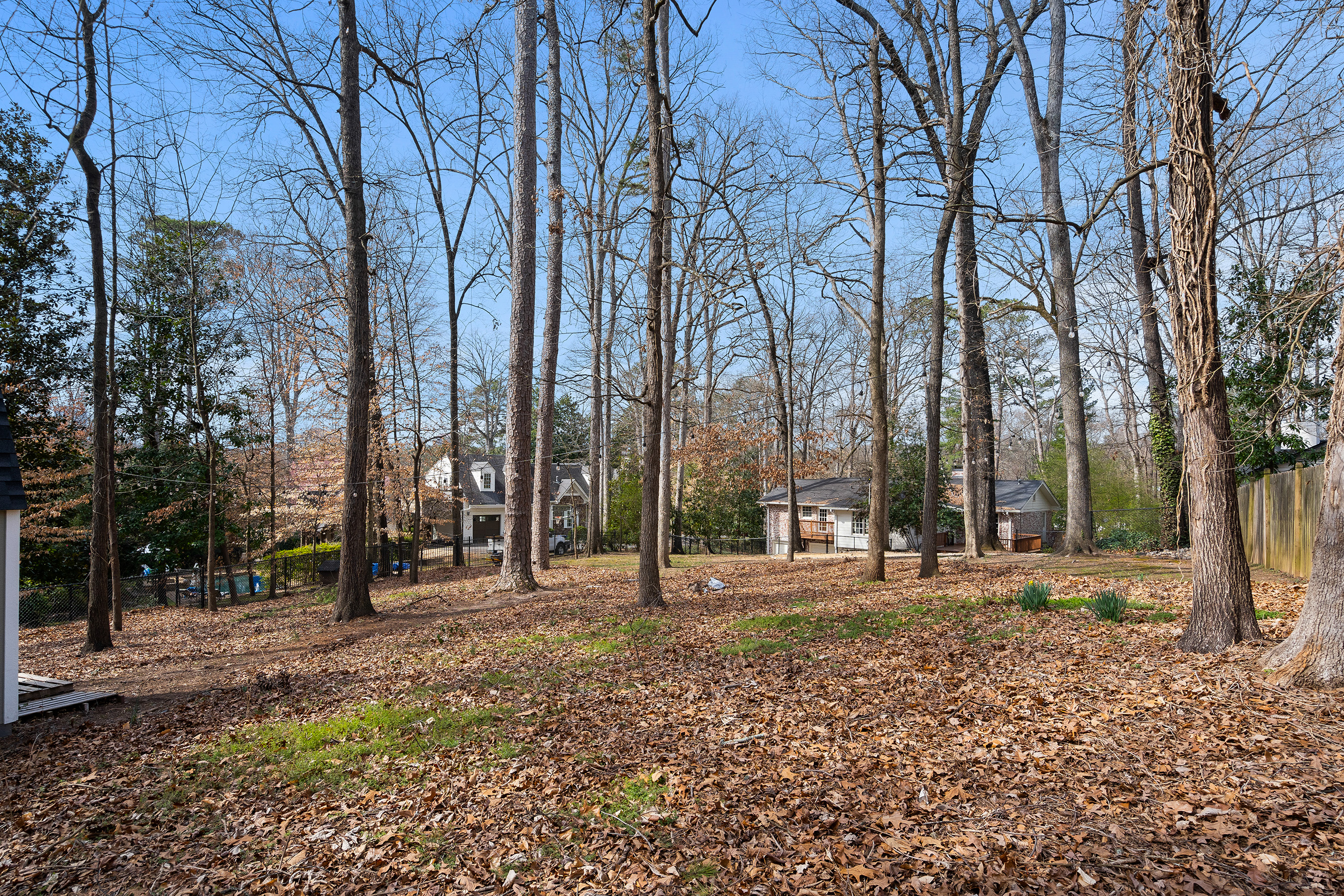 3911 Ivy Road NE