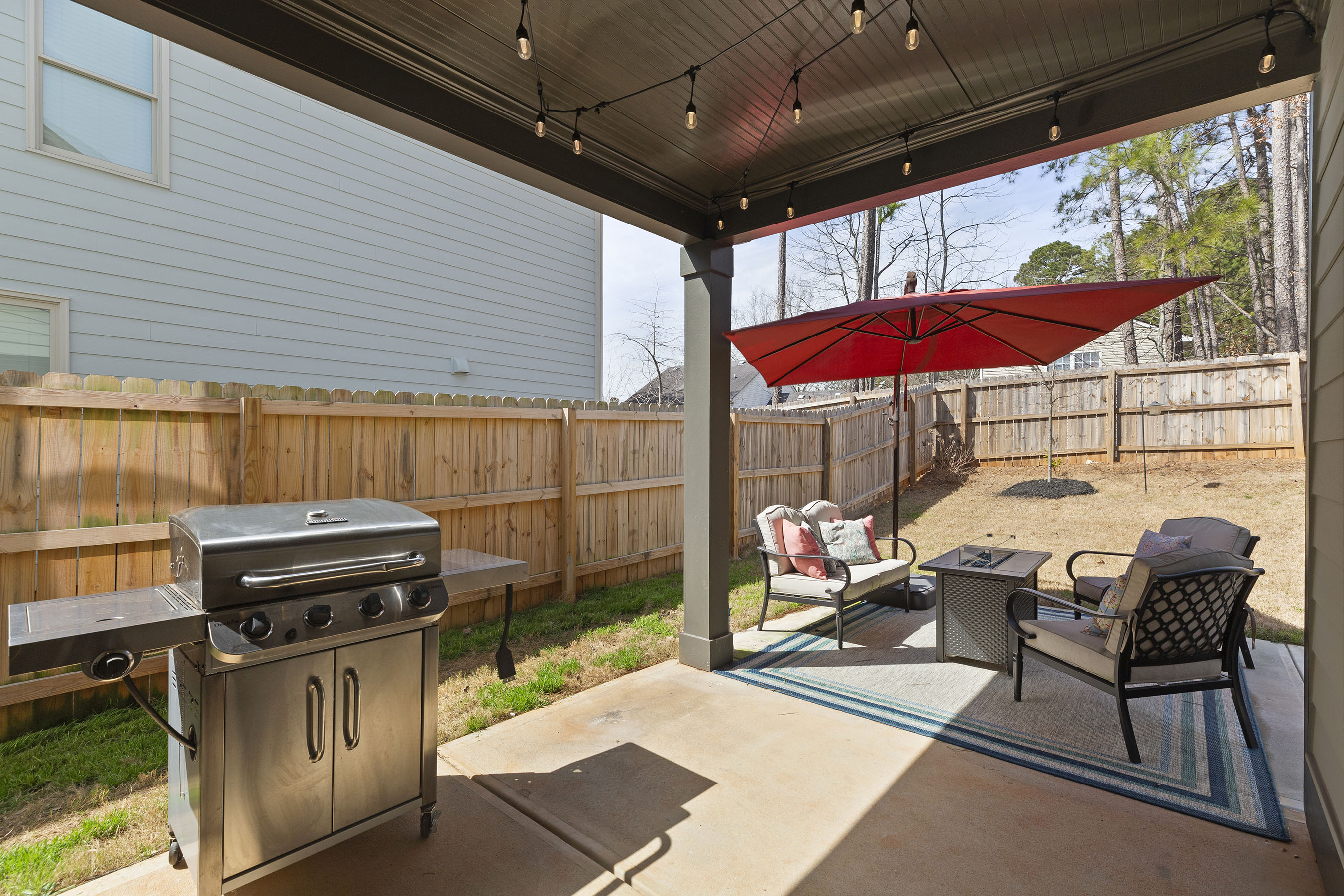 2422 Mills Bend