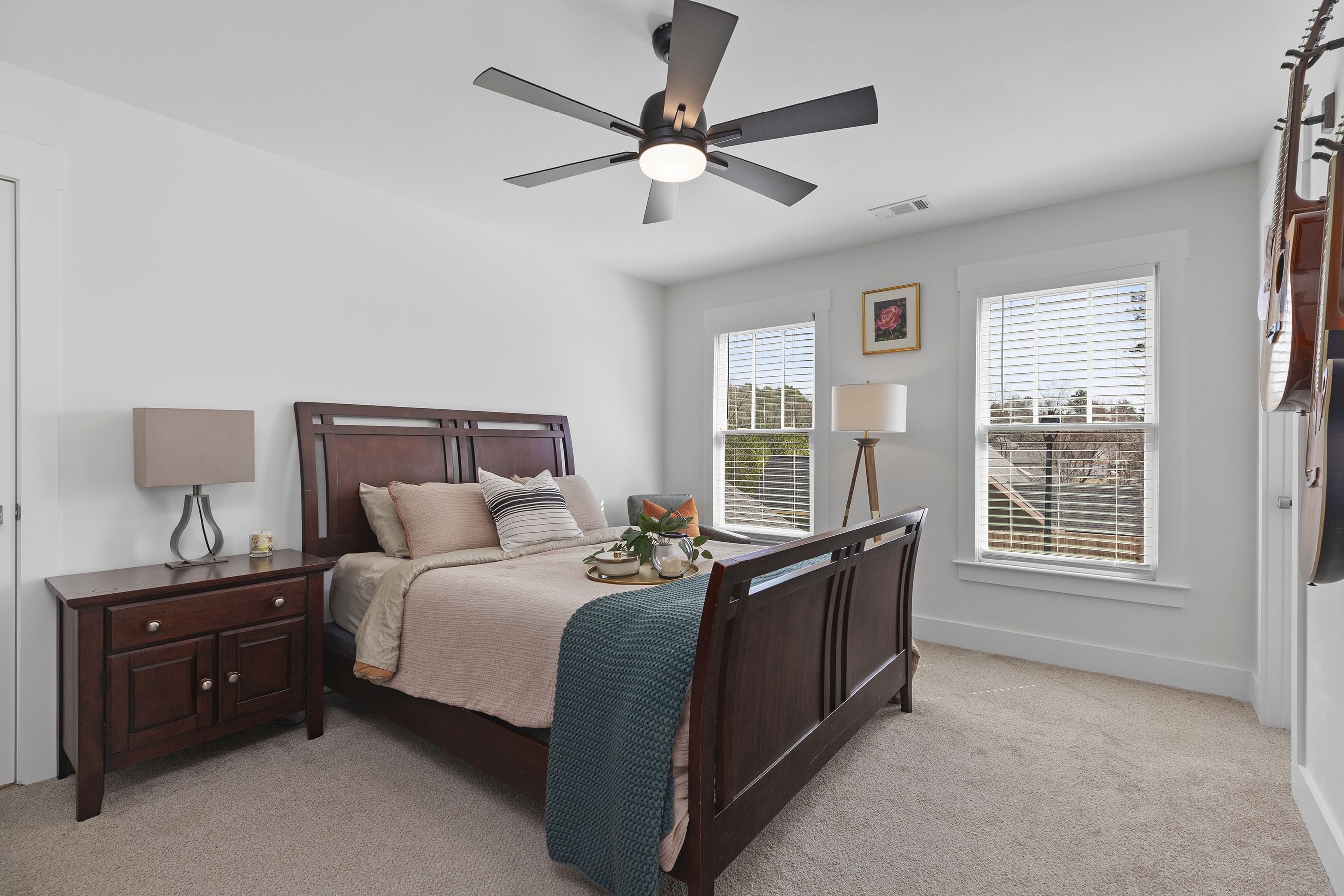 2422 Mills Bend