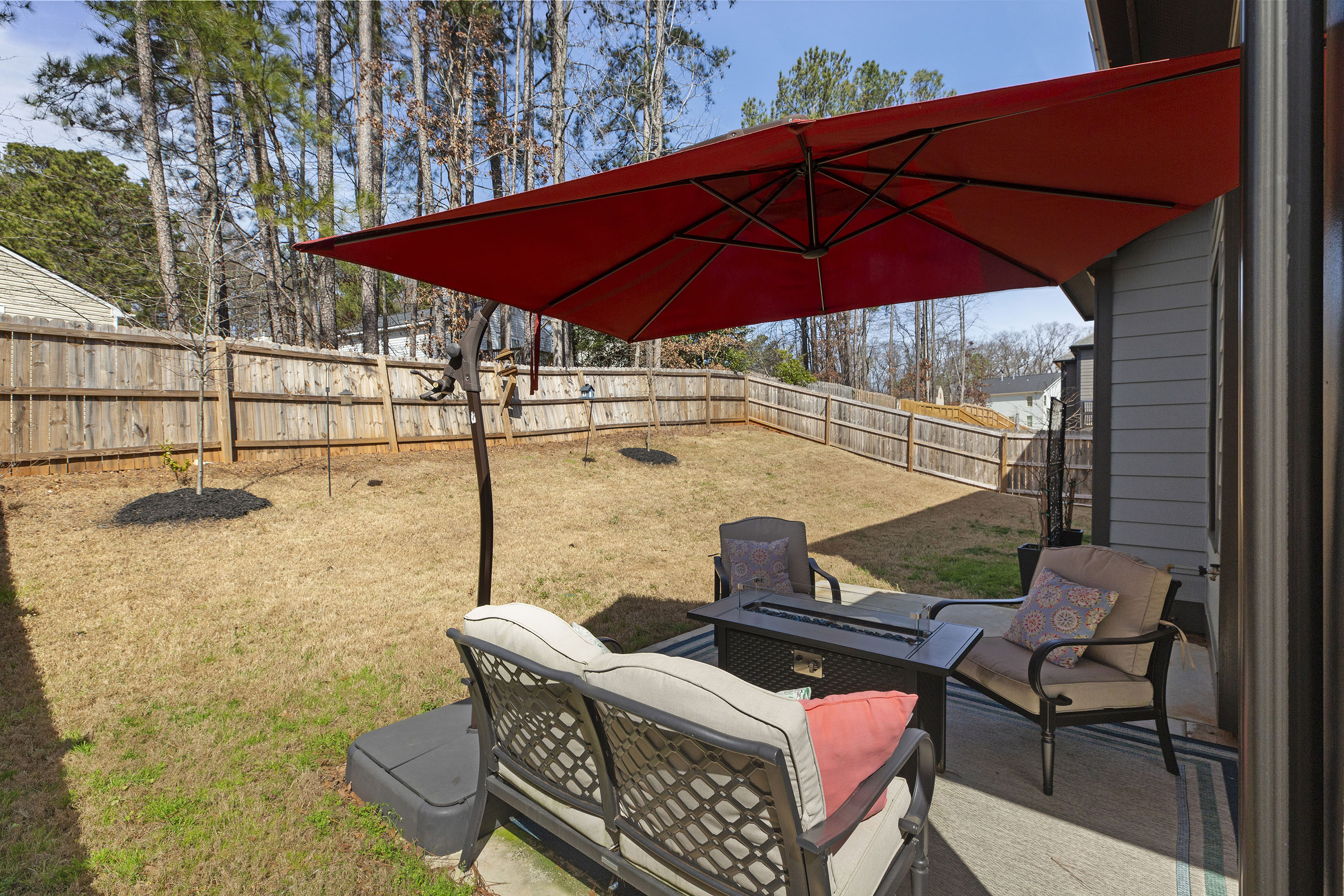 2422 Mills Bend